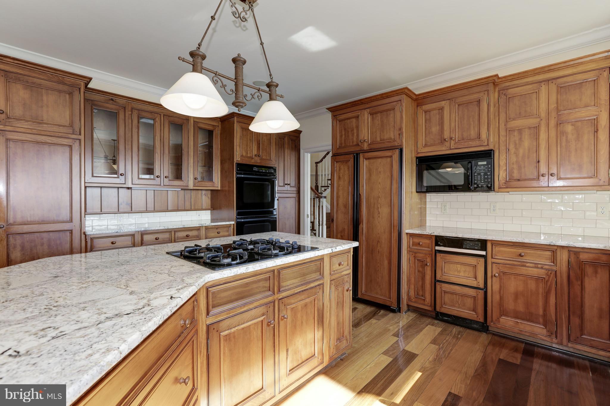 COVE CREEK CLUB - Residential