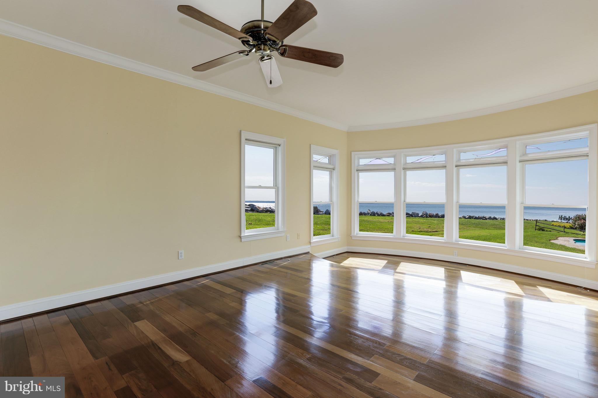 COVE CREEK CLUB - Residential