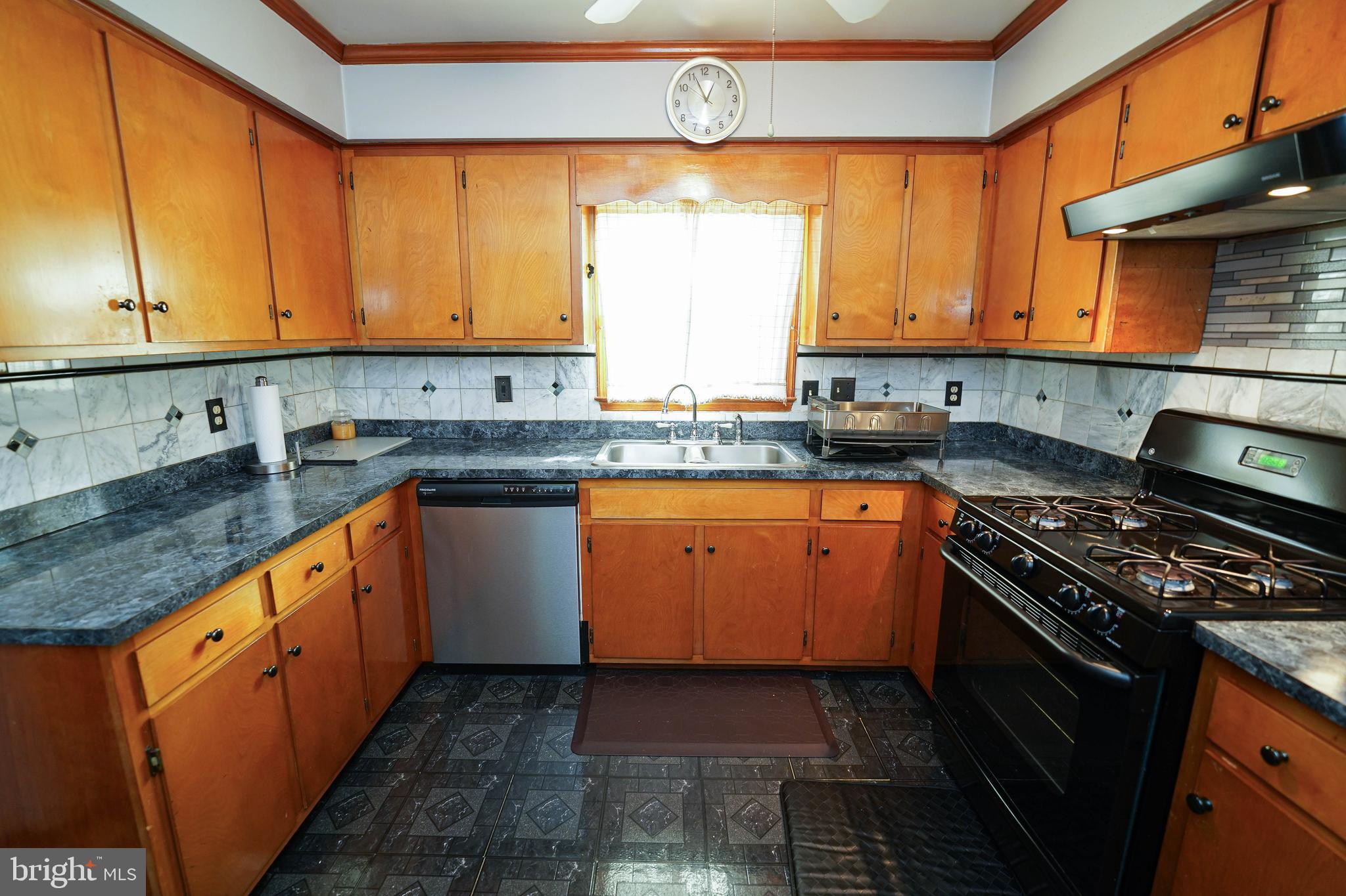 SCHUMAKER GLEN - Residential