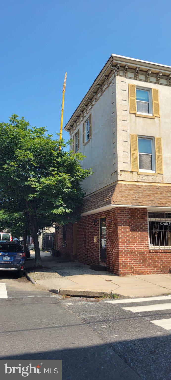 701 E BELGRADE STREET