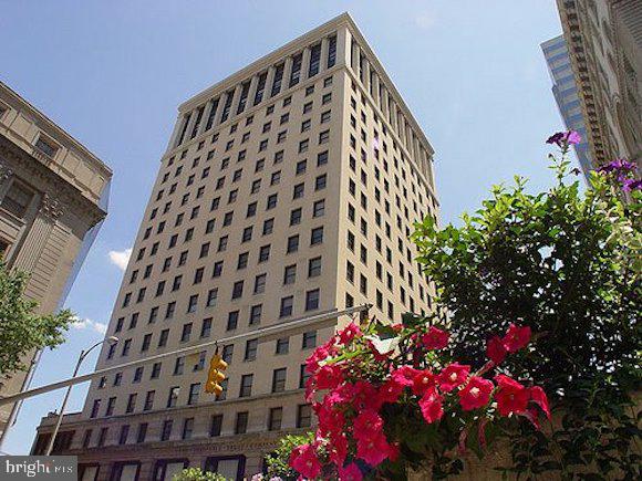 DOWNTOWN - Residential Lease