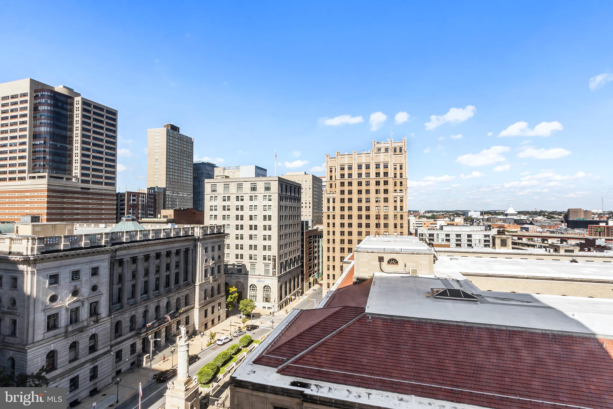 DOWNTOWN - Residential Lease