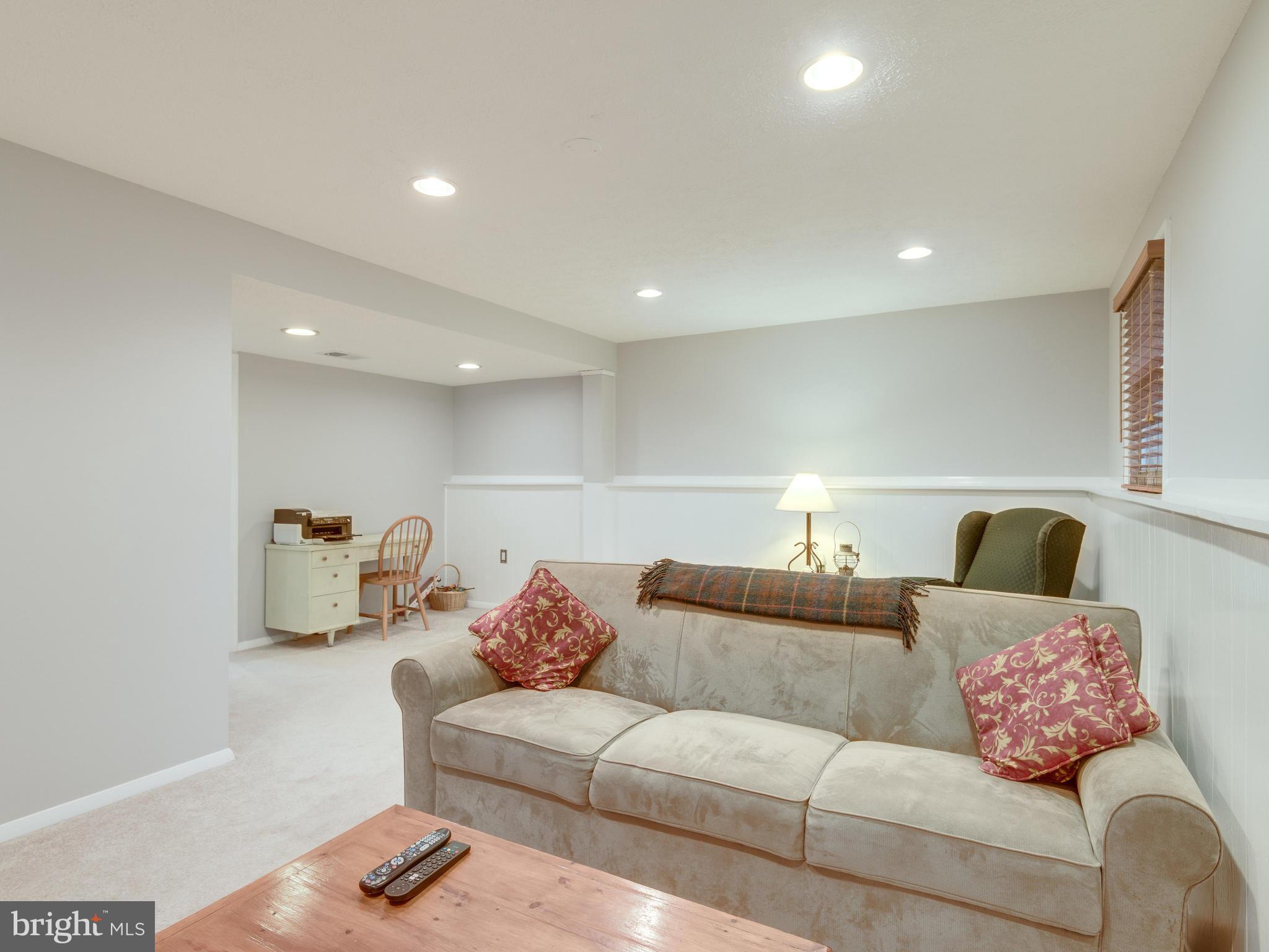 GLENBROOKE WOODS - Residential