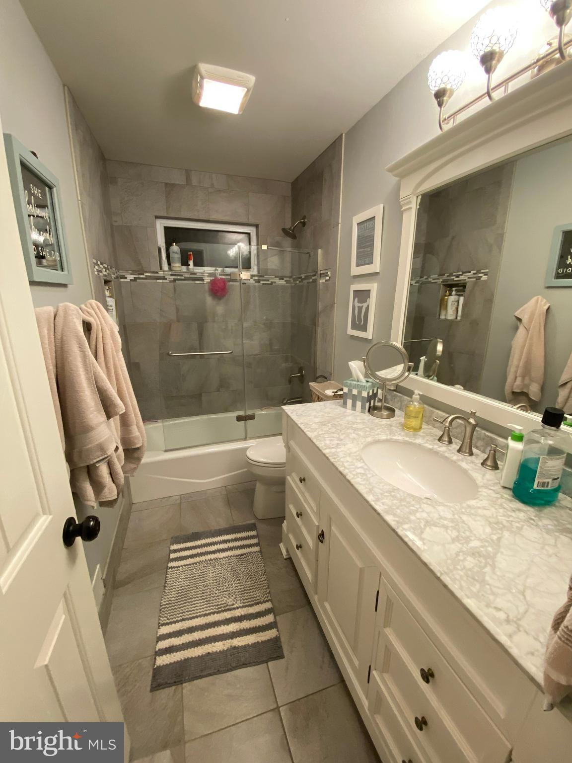 NORTHAMPTON CROSSG - Residential