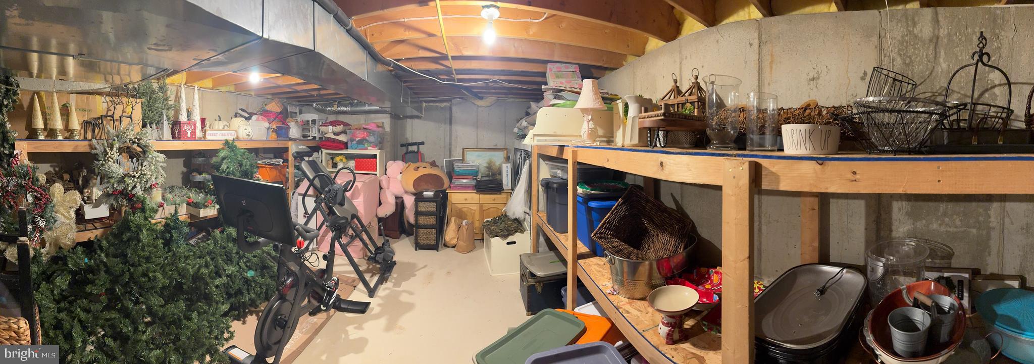 NORTHAMPTON CROSSG - Residential