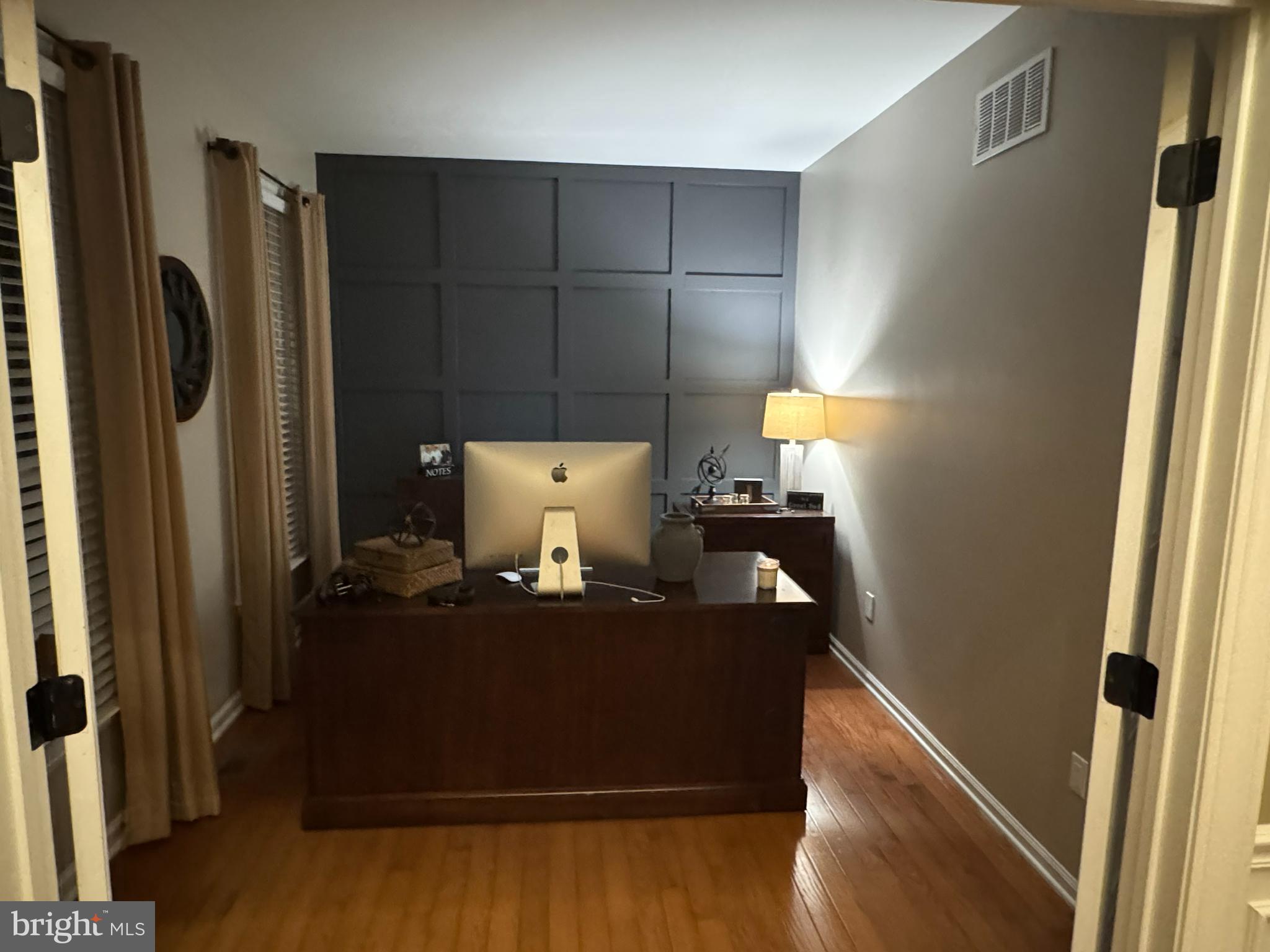 NORTHAMPTON CROSSG - Residential