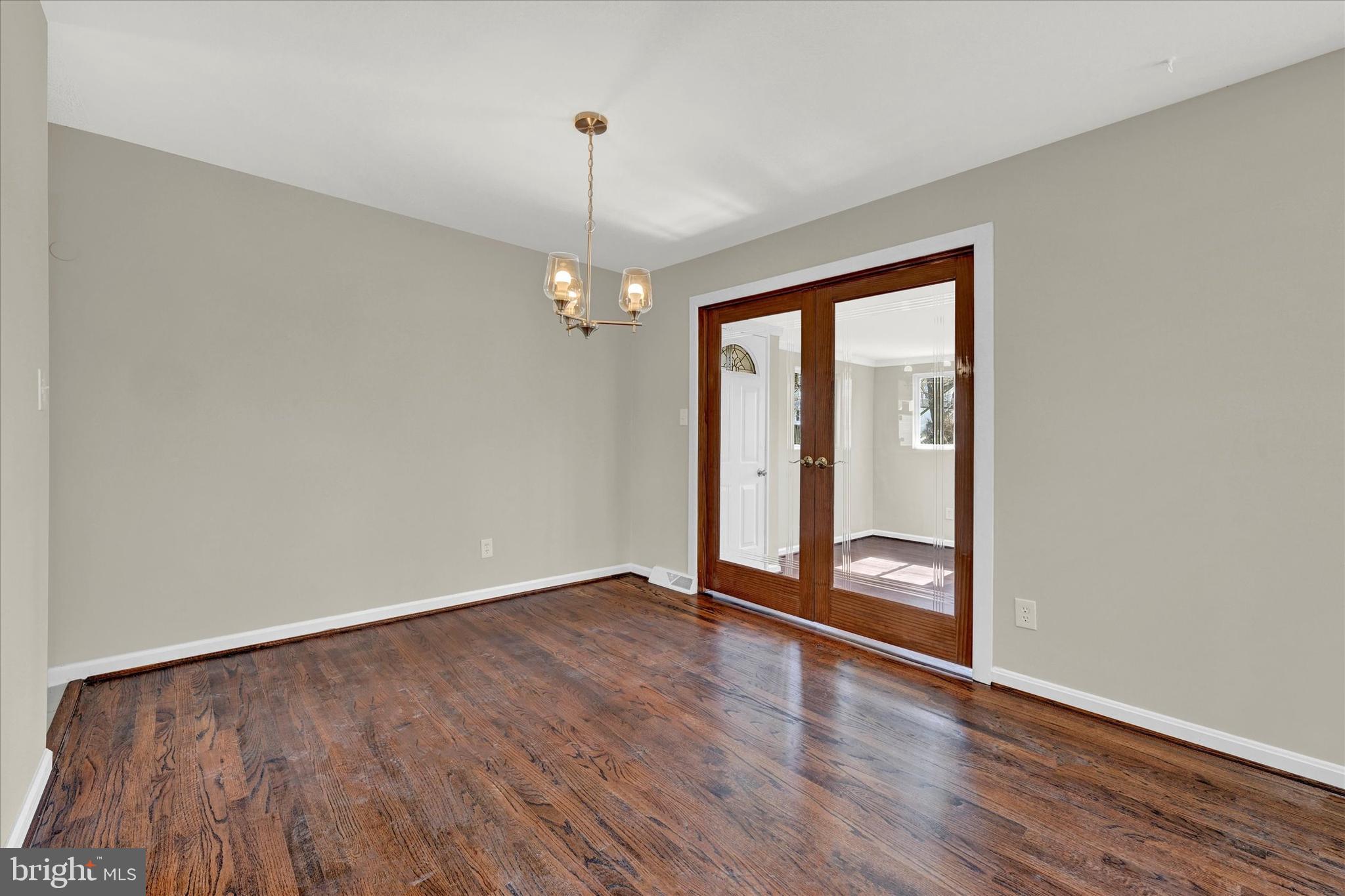 ROSEDALE - Residential