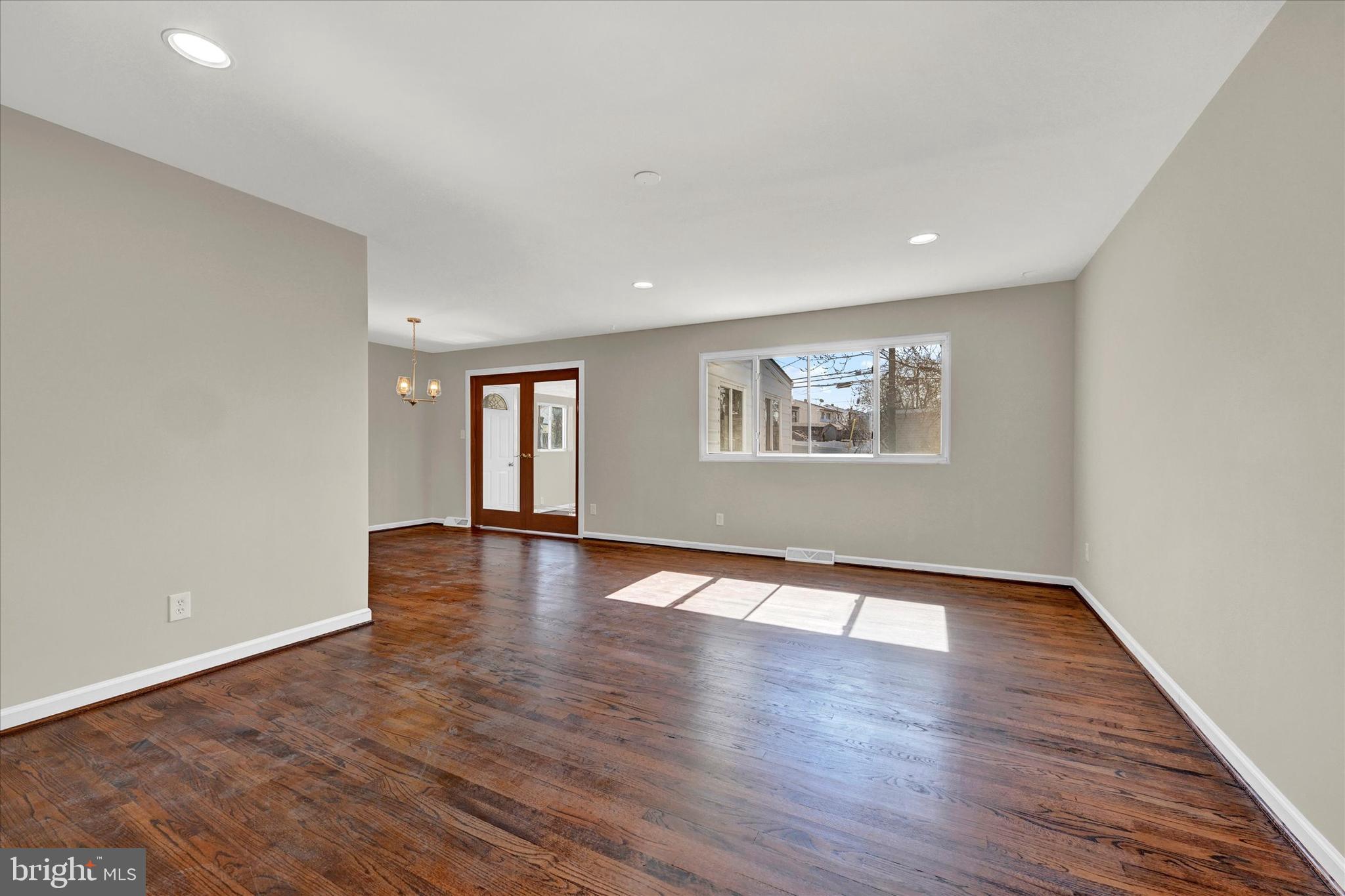 ROSEDALE - Residential