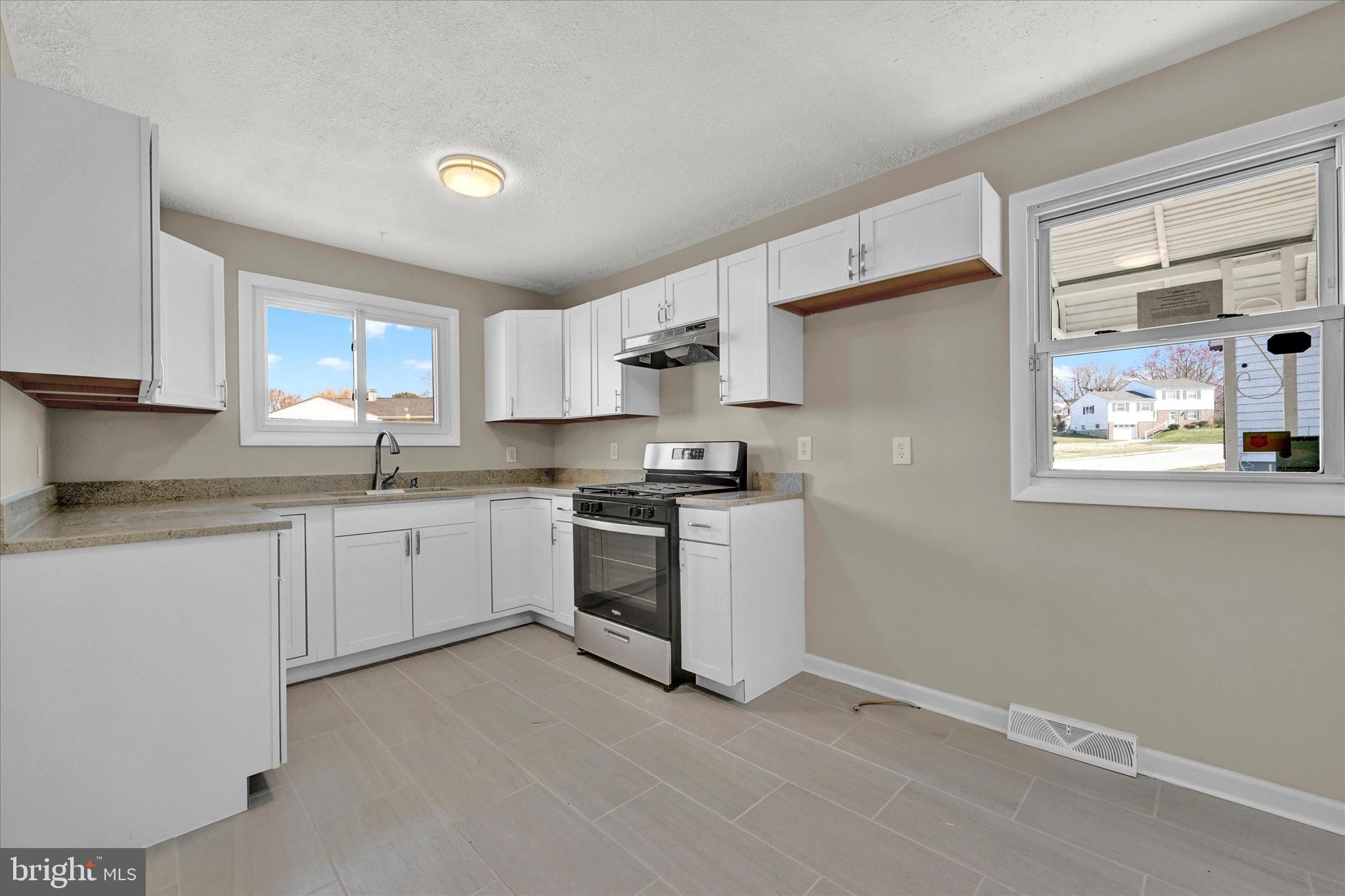 ROSEDALE - Residential