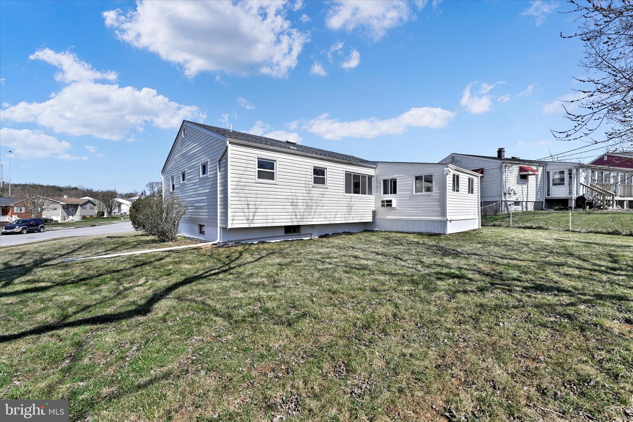 ROSEDALE - Residential