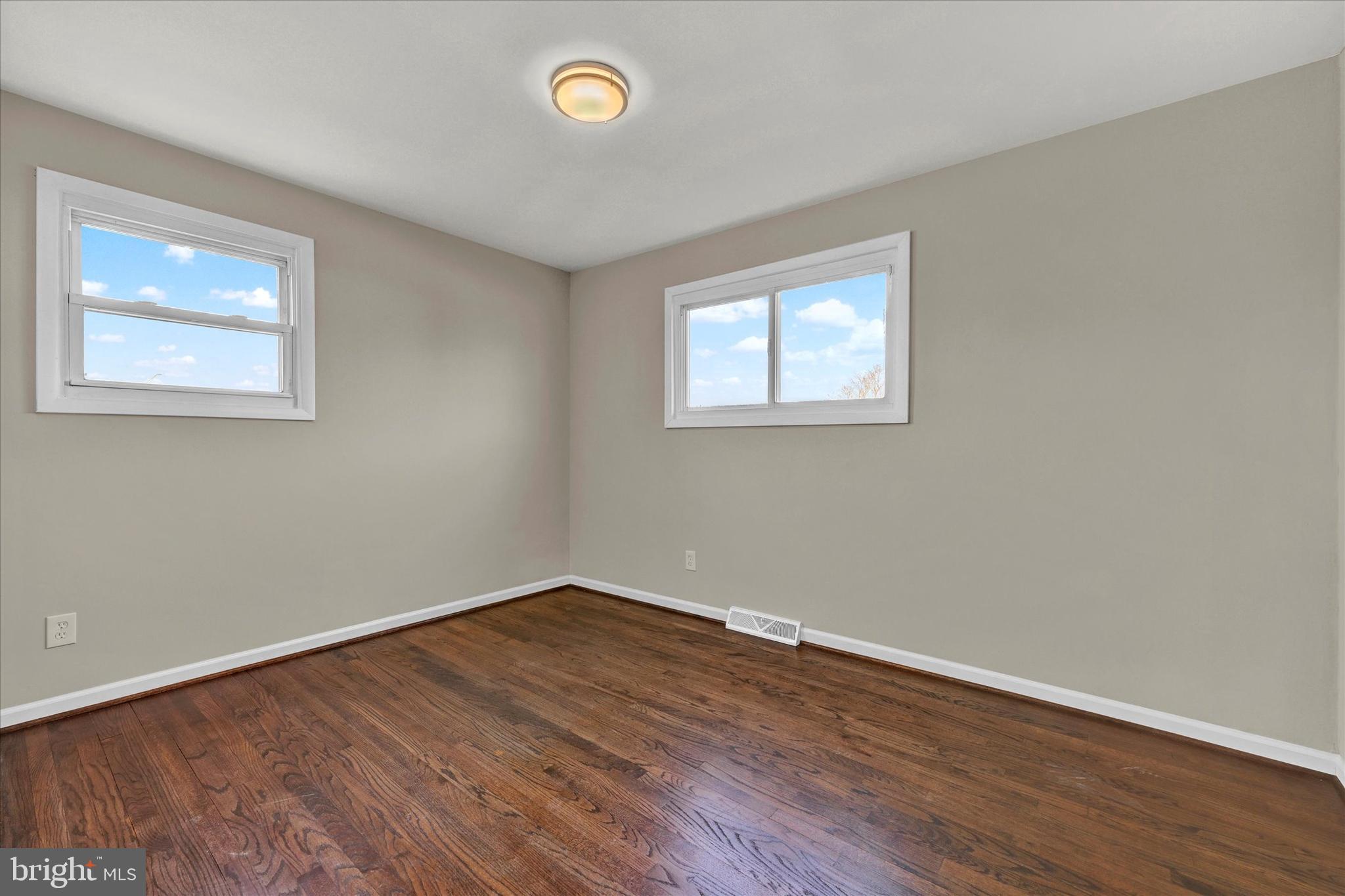 ROSEDALE - Residential