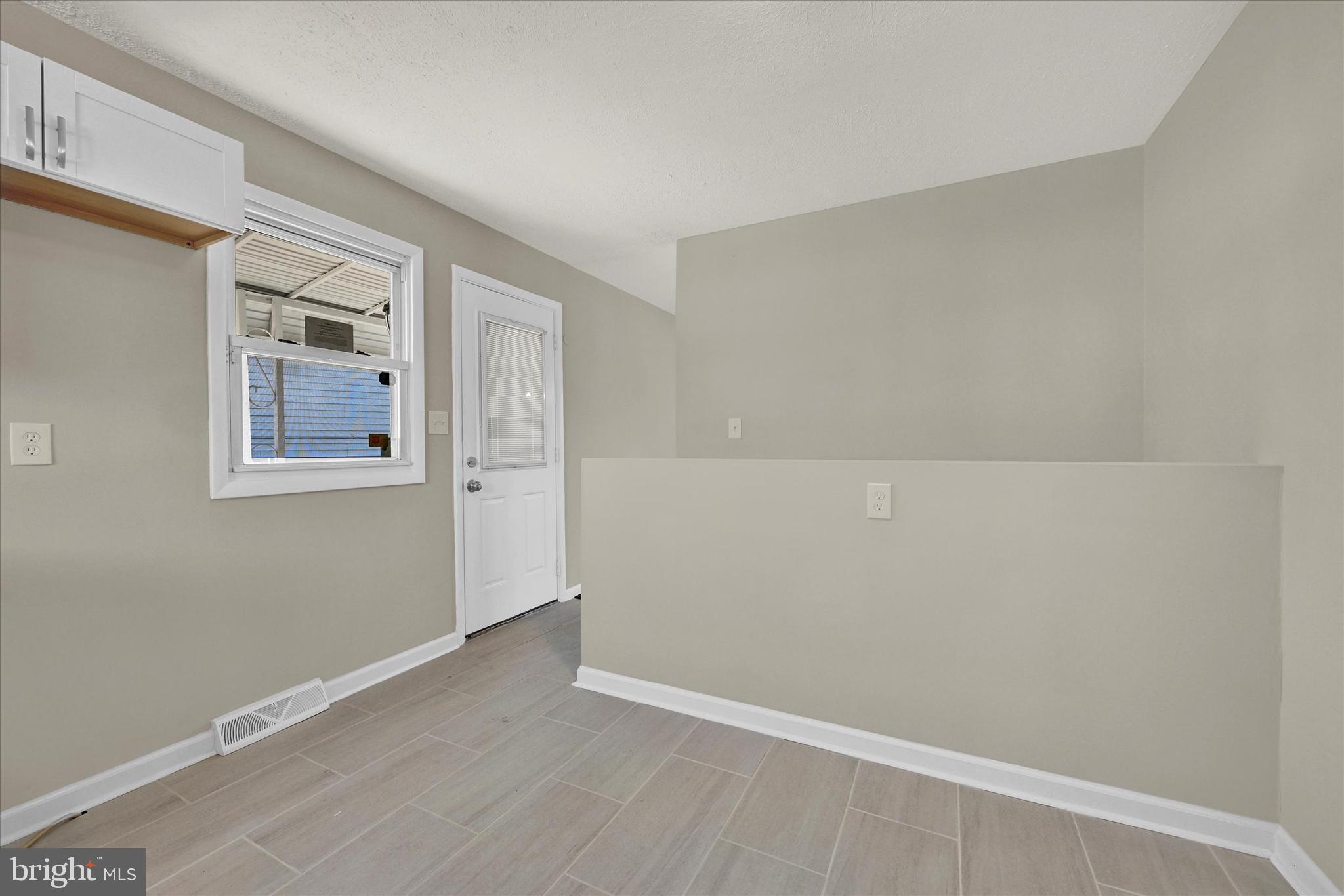 ROSEDALE - Residential