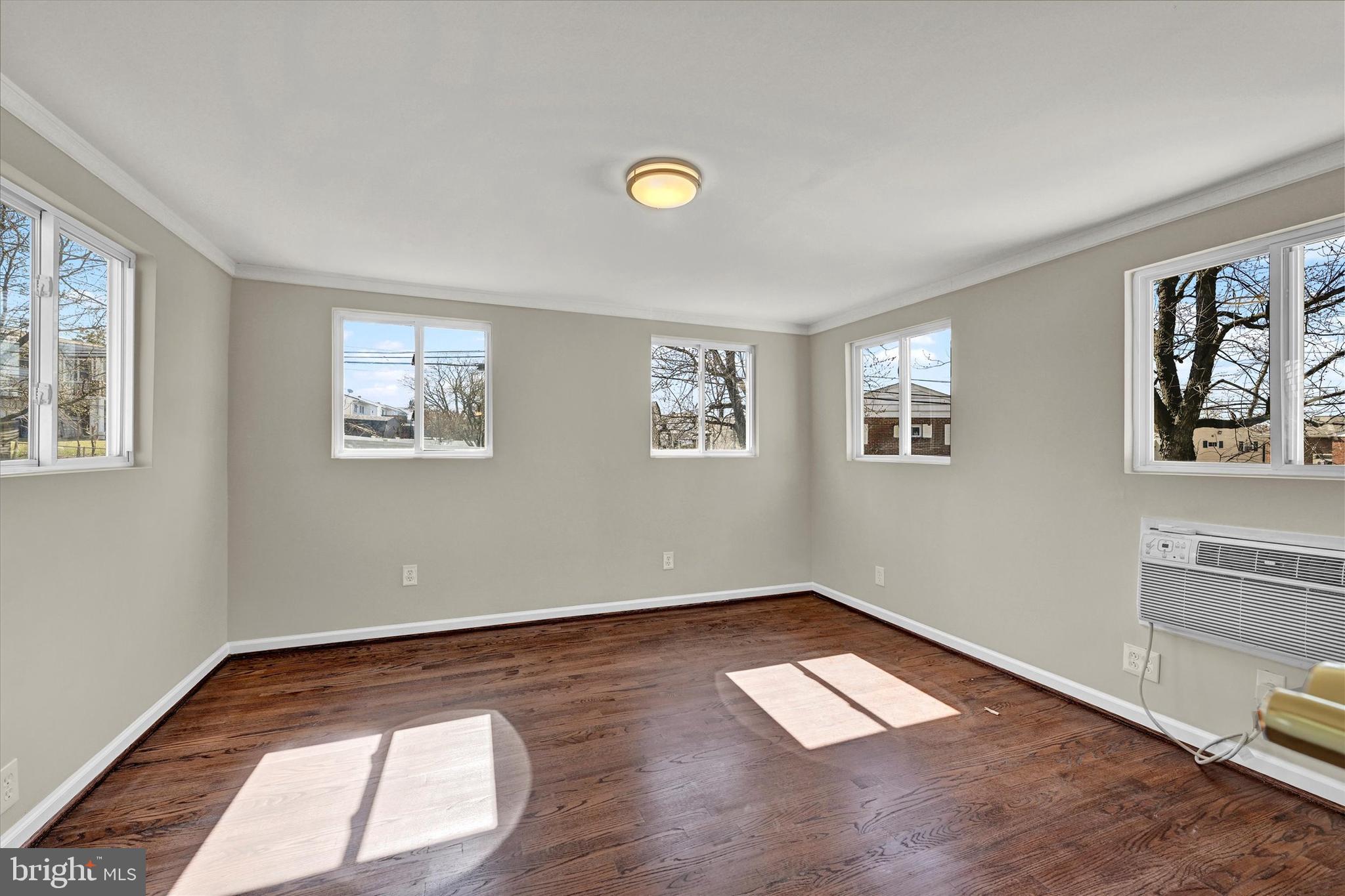 ROSEDALE - Residential