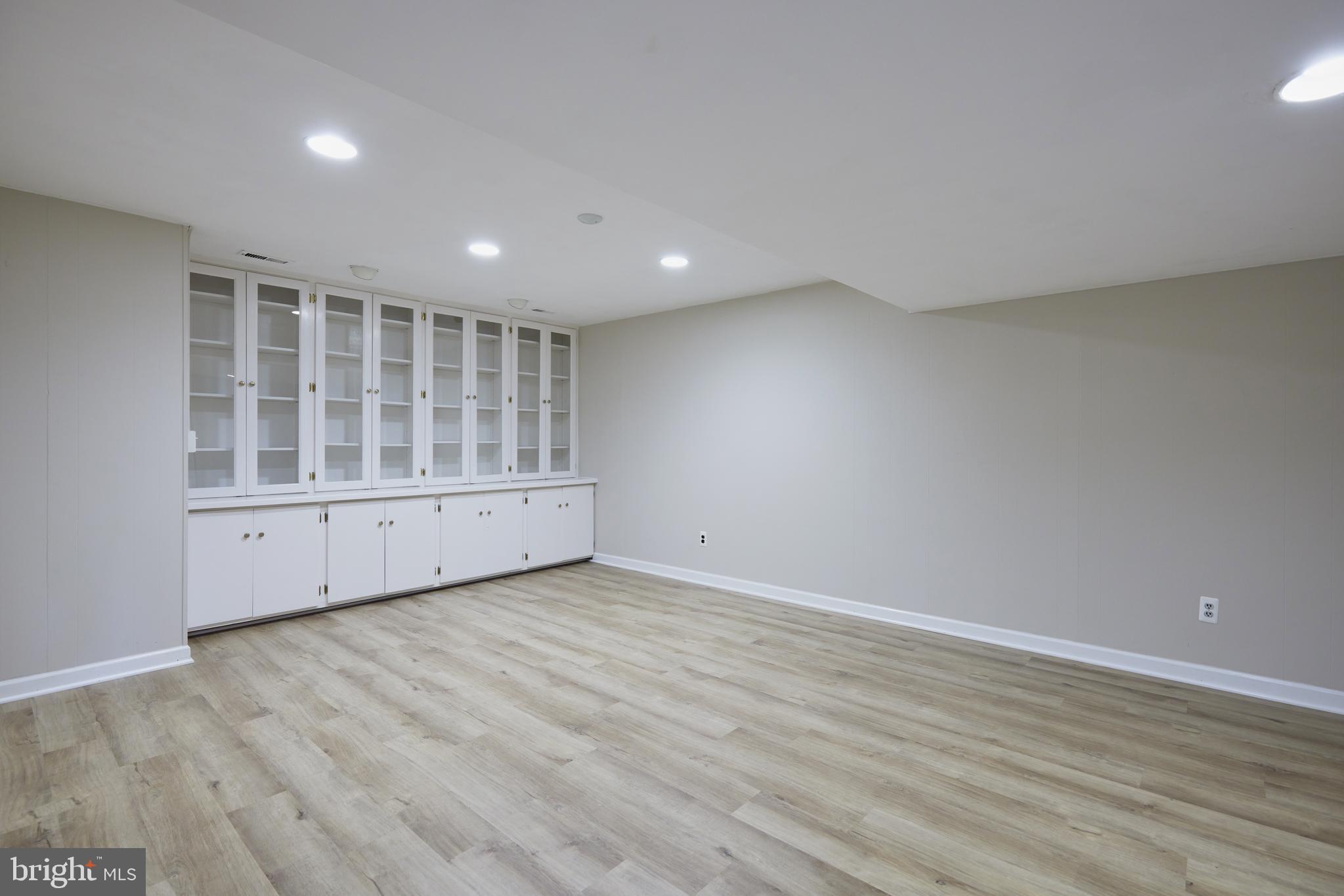 GLEN ECHO HEIGHTS - Residential