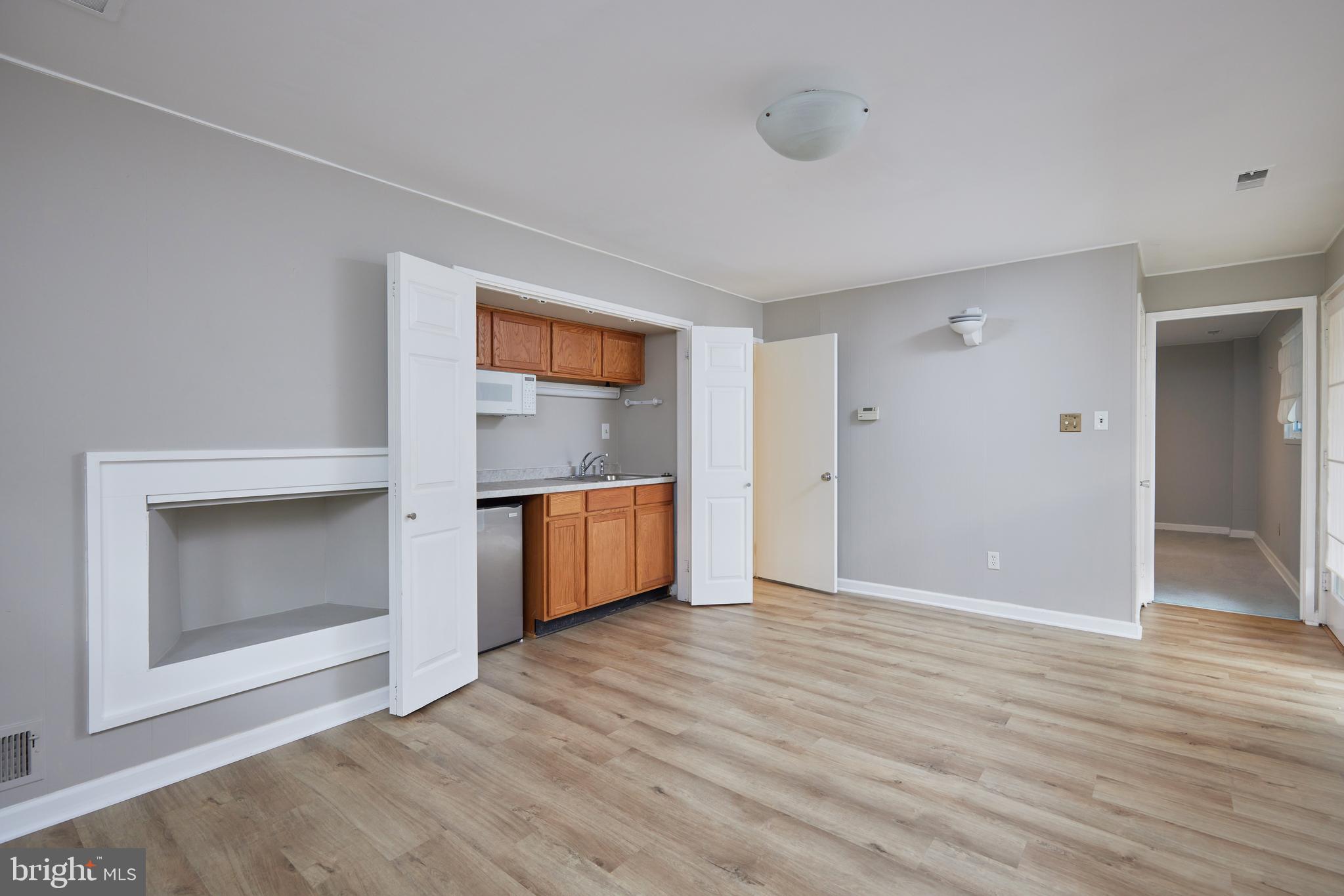 GLEN ECHO HEIGHTS - Residential