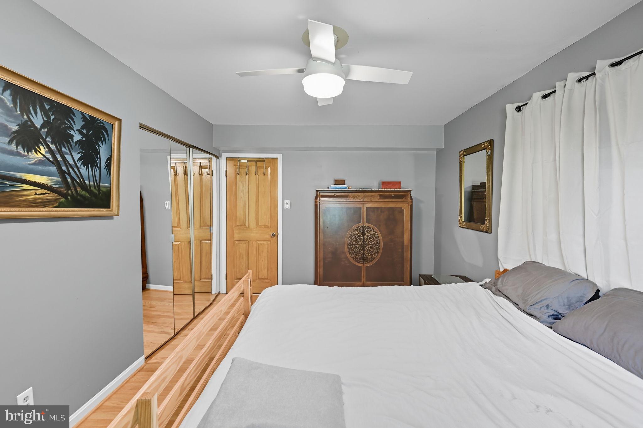 CREEKSIDE - Residential