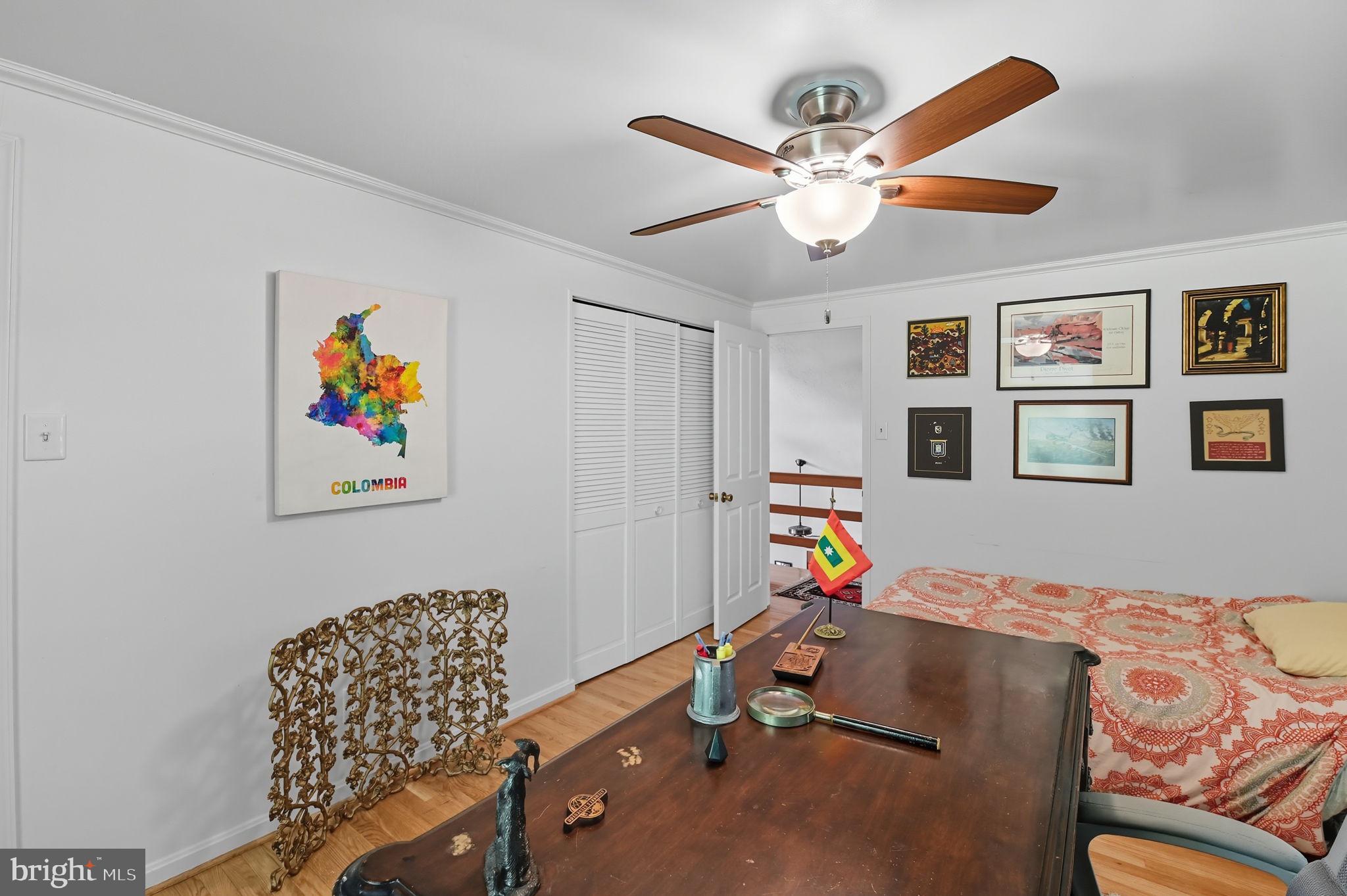 CREEKSIDE - Residential