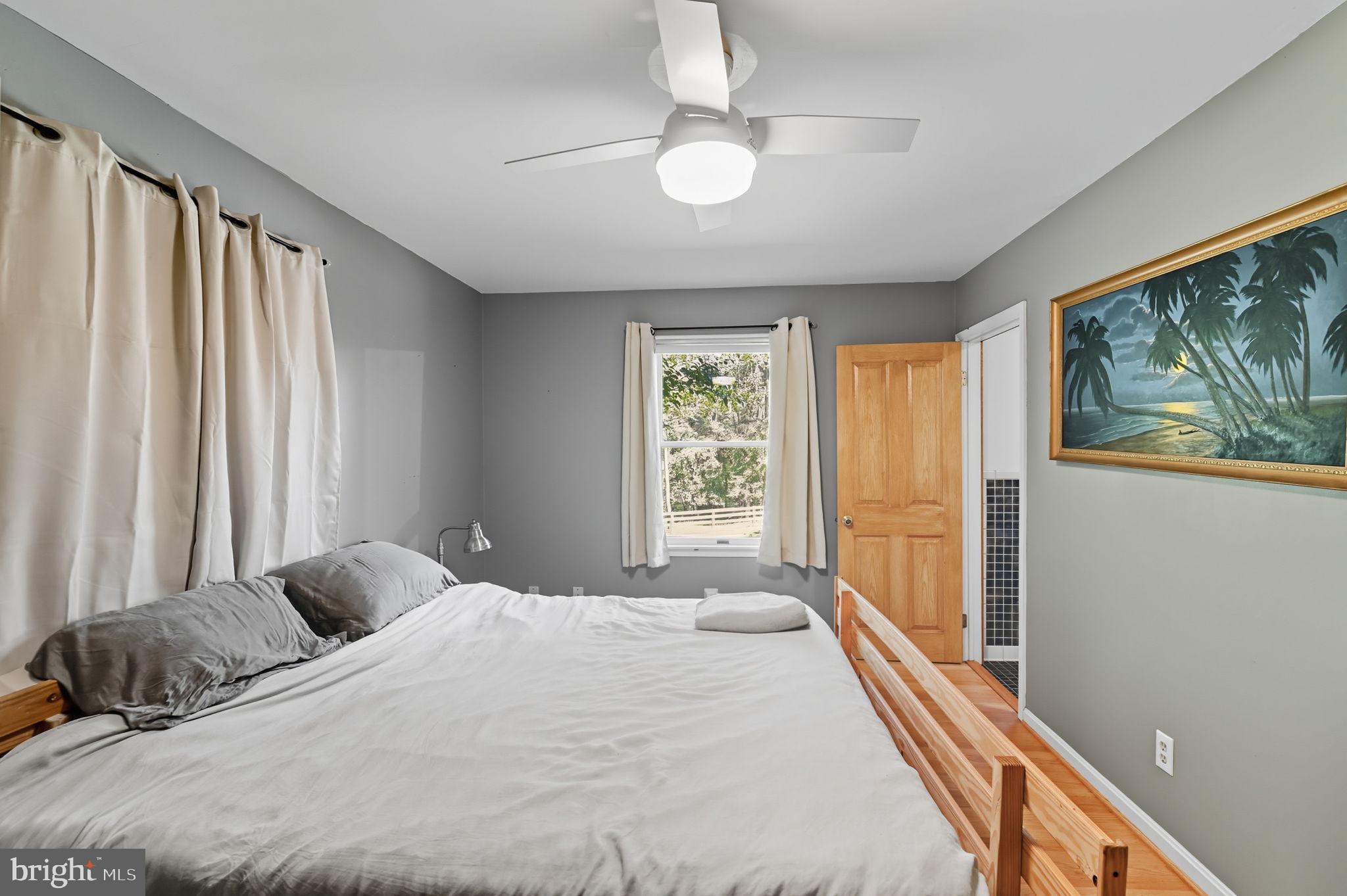 CREEKSIDE - Residential