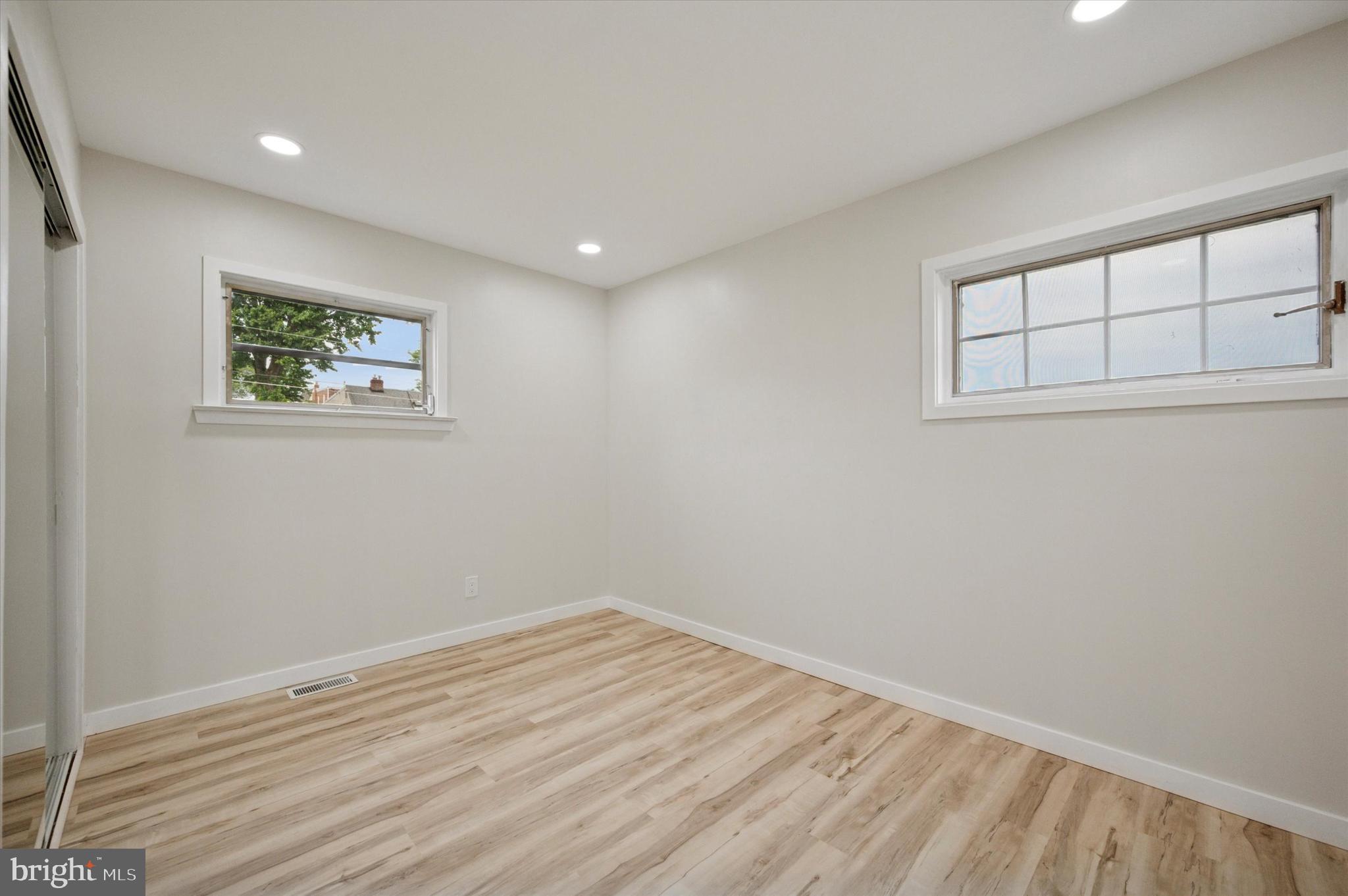 PINE VALLEY - Residential