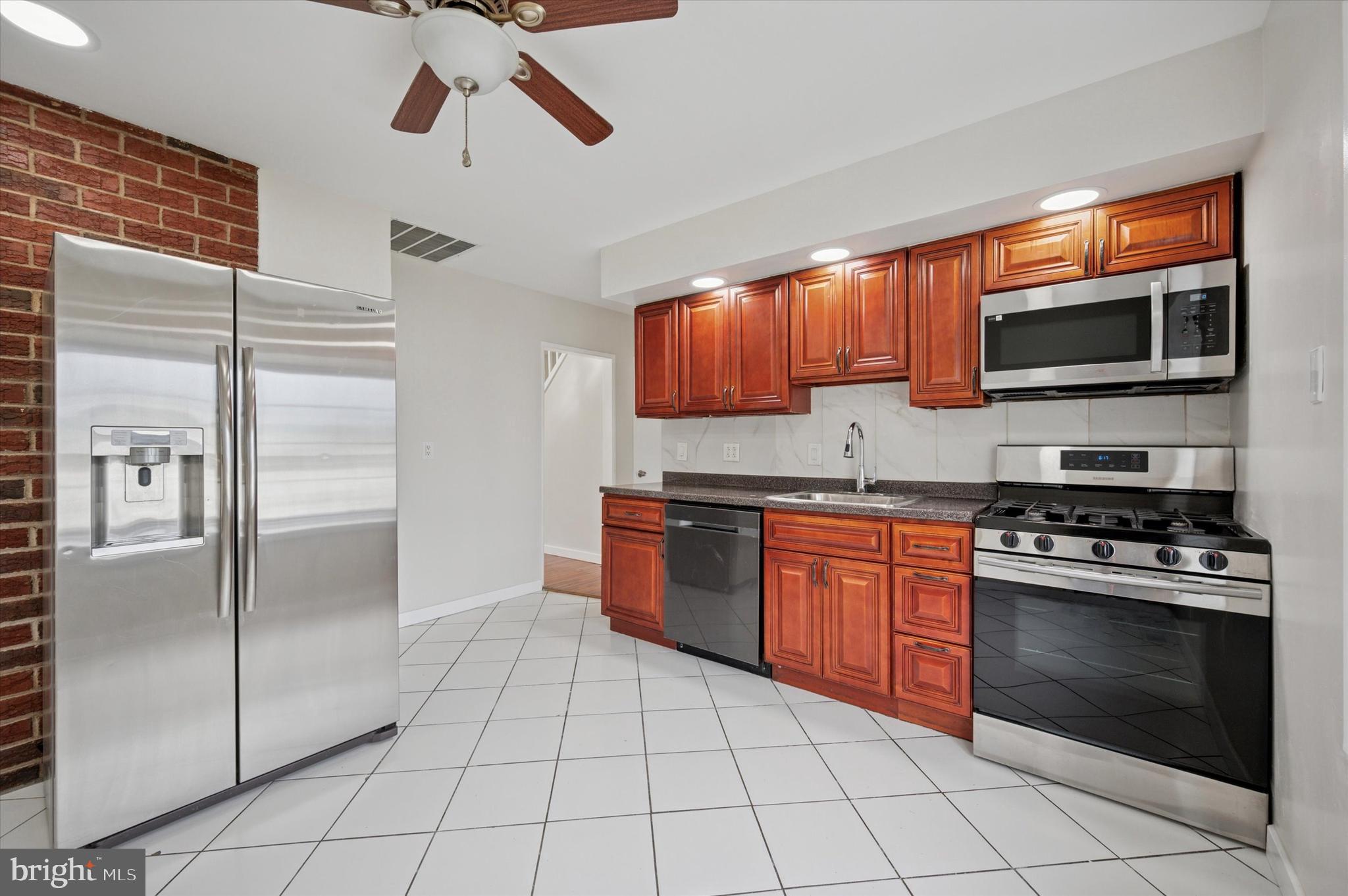 PINE VALLEY - Residential