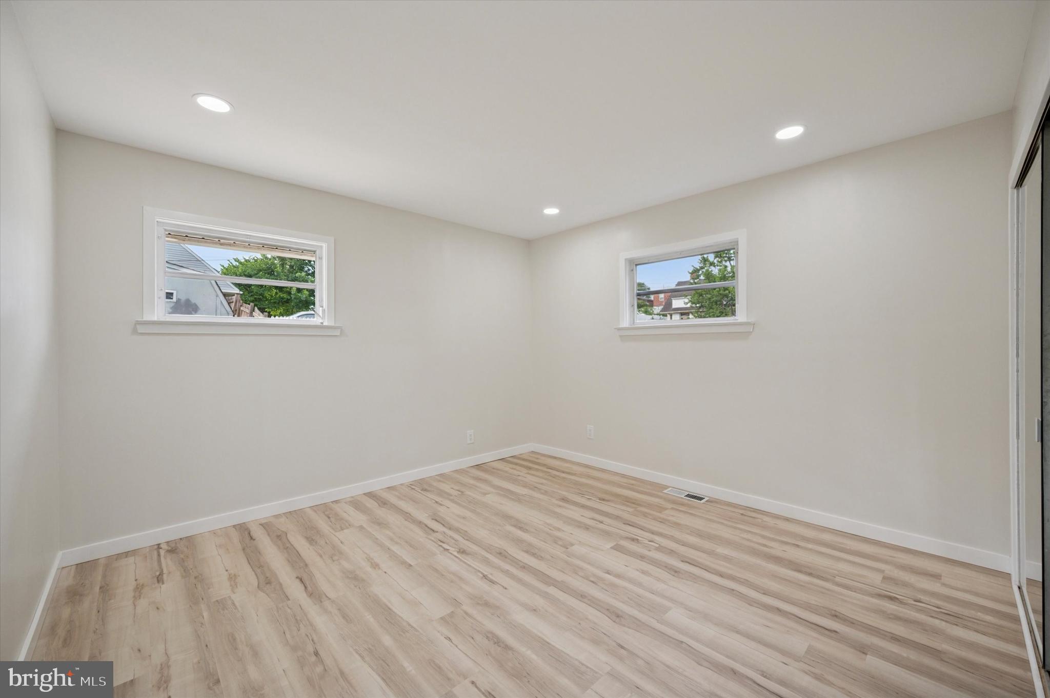 PINE VALLEY - Residential