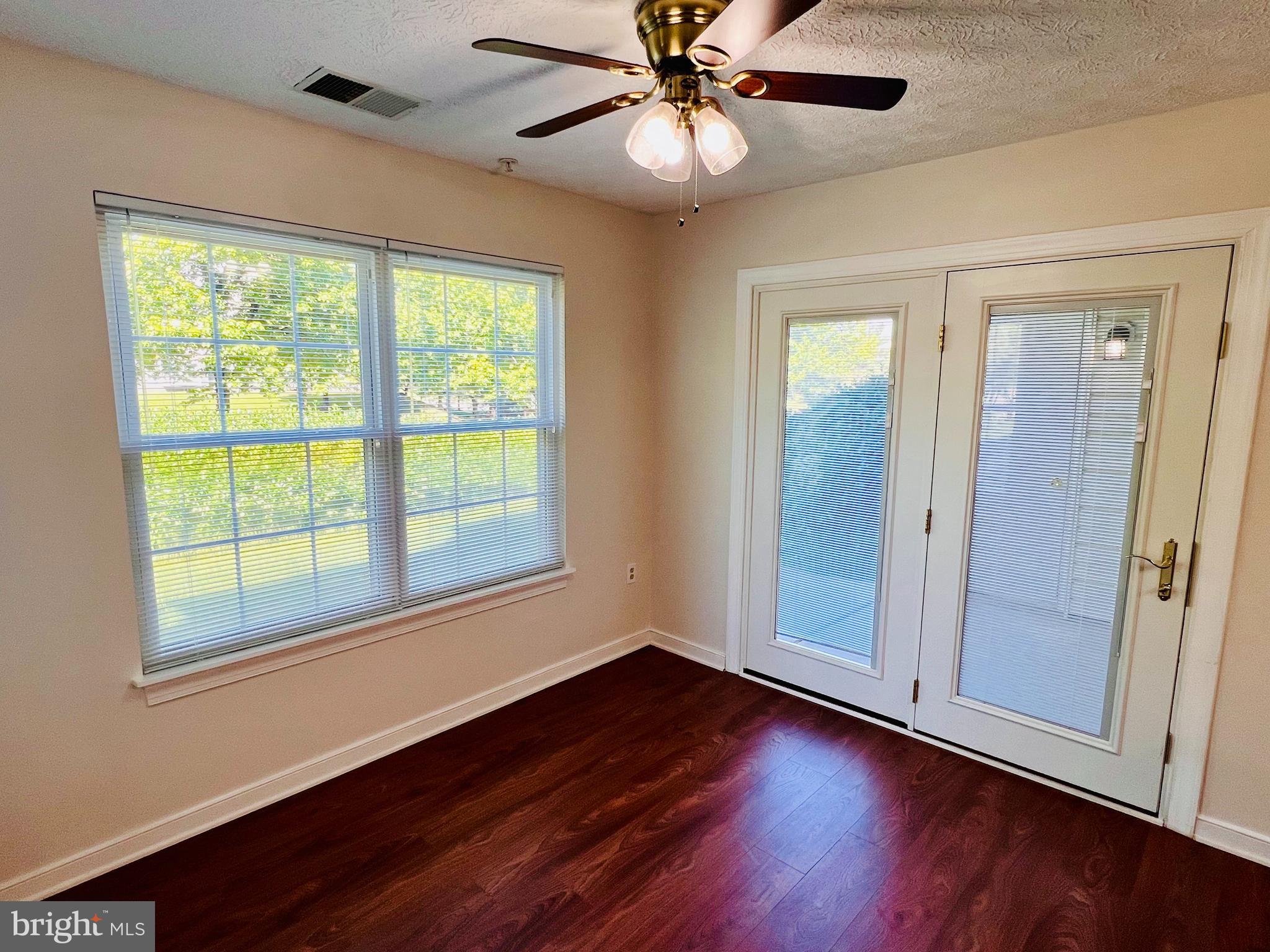 PINEY ORCHARD - Residential Lease