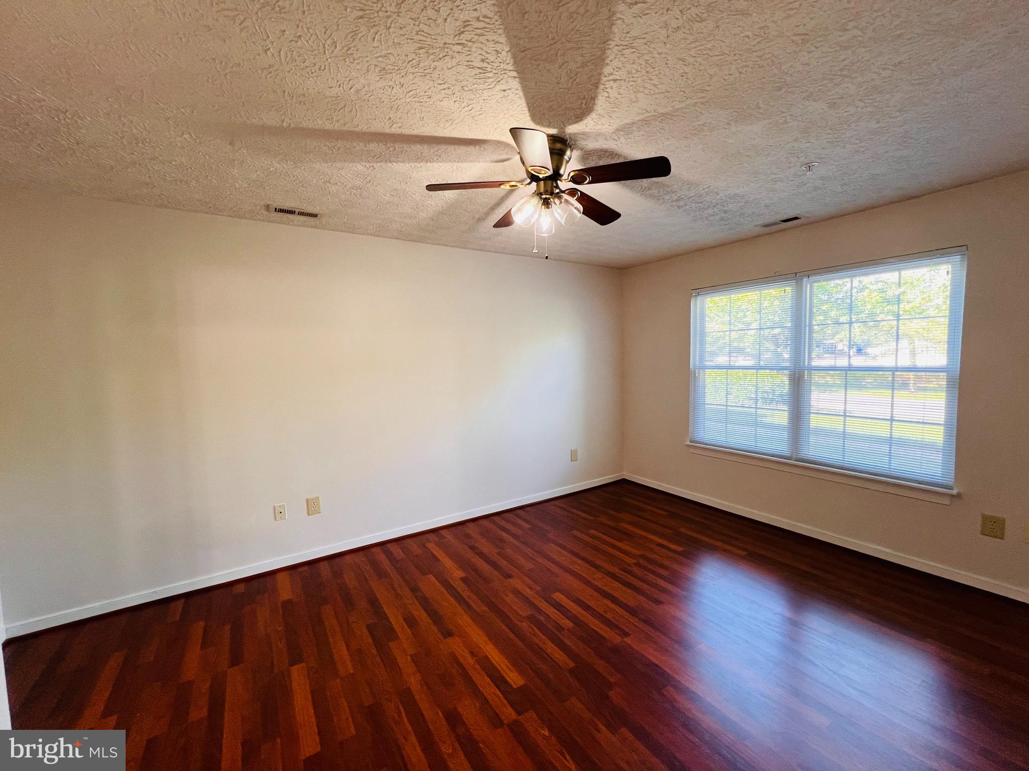 PINEY ORCHARD - Residential Lease