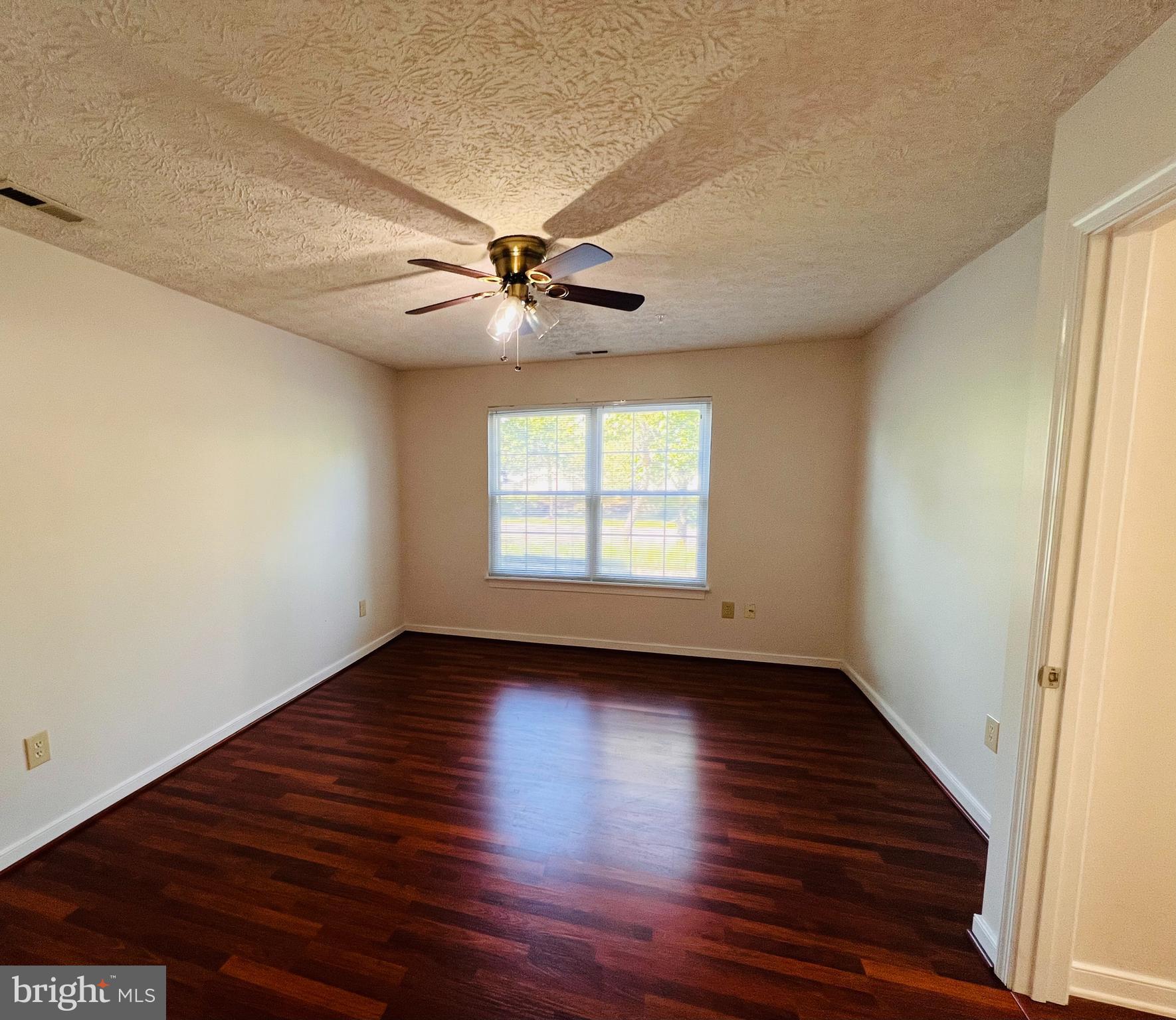 PINEY ORCHARD - Residential Lease