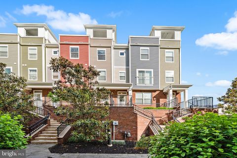 Photo of 368 W 7th Avenue, CONSHOHOCKEN, PA 19428 (MLS # PAMC2182016)