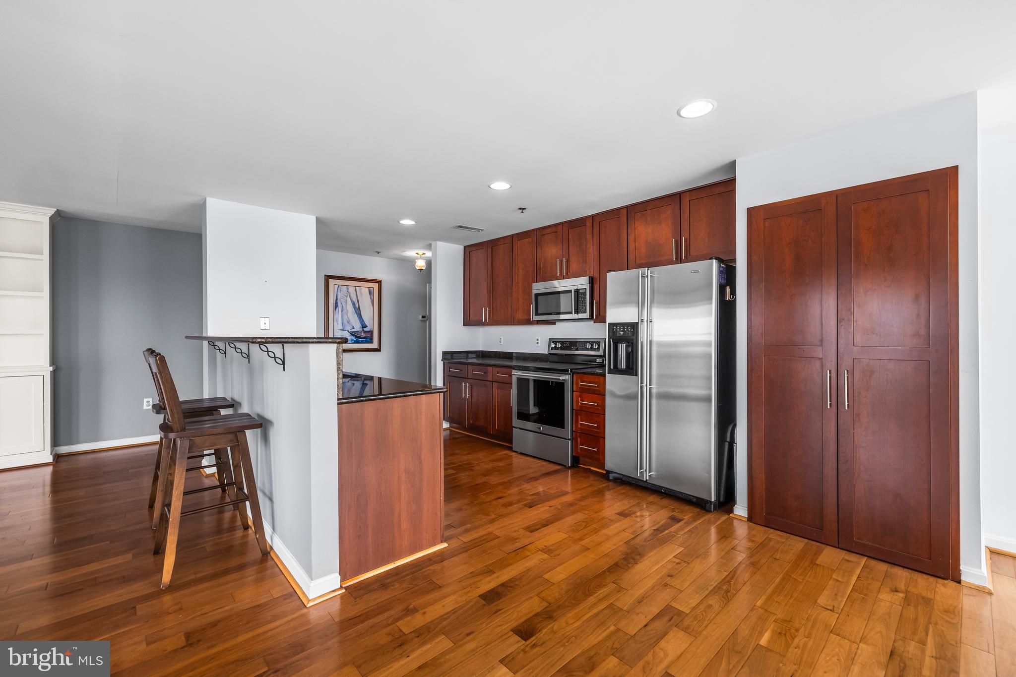 LIGHTHOUSE LANDING - Residential
