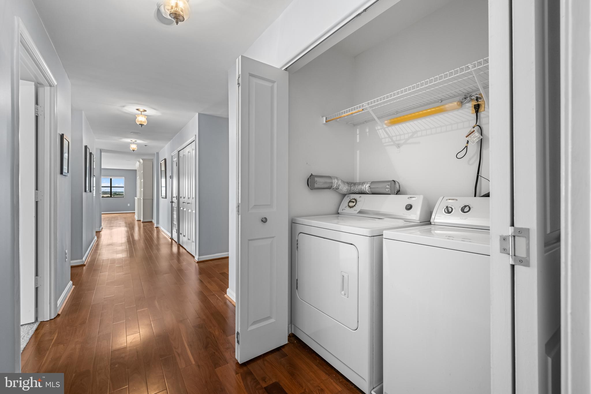 LIGHTHOUSE LANDING - Residential