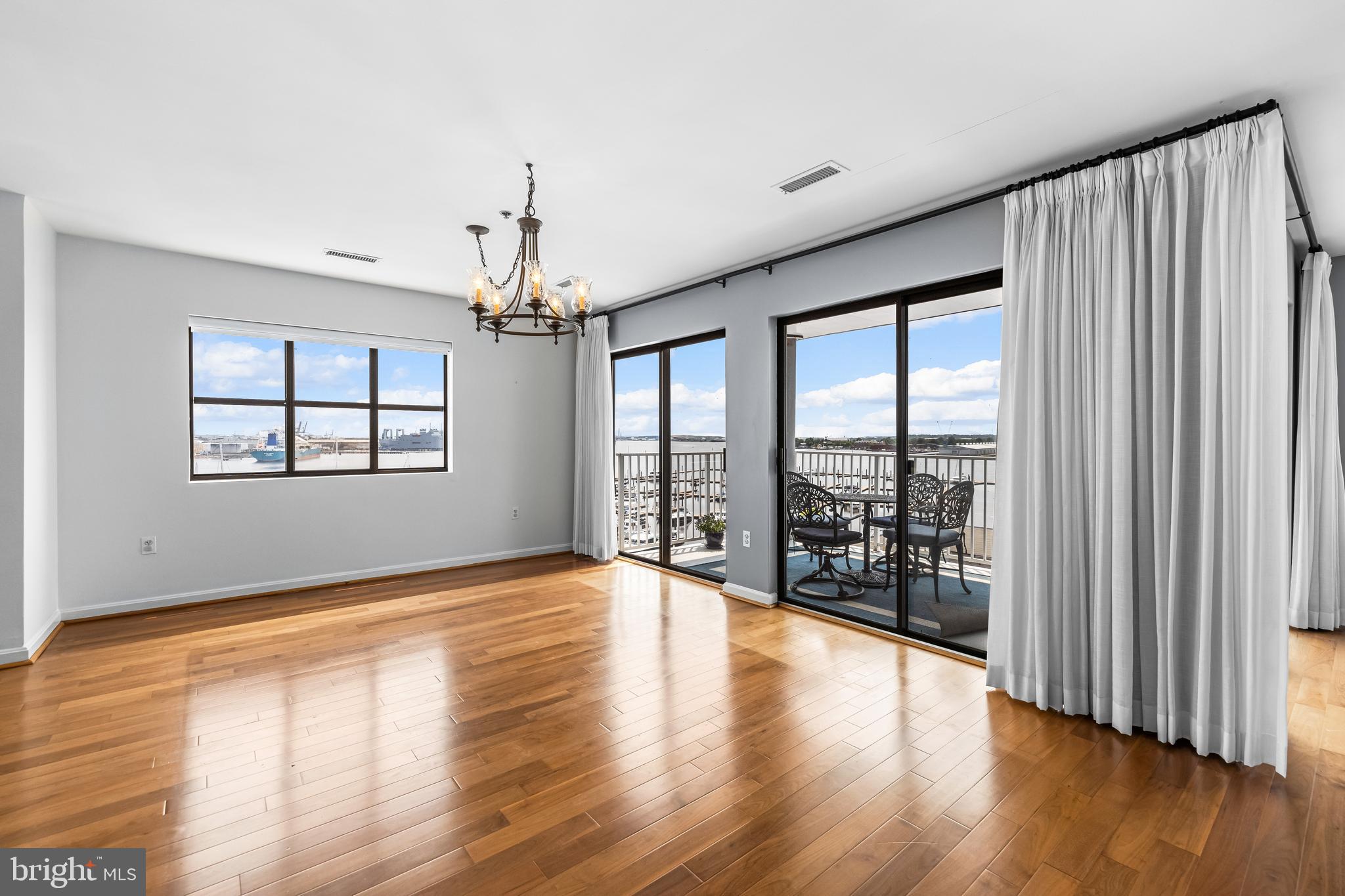 LIGHTHOUSE LANDING - Residential