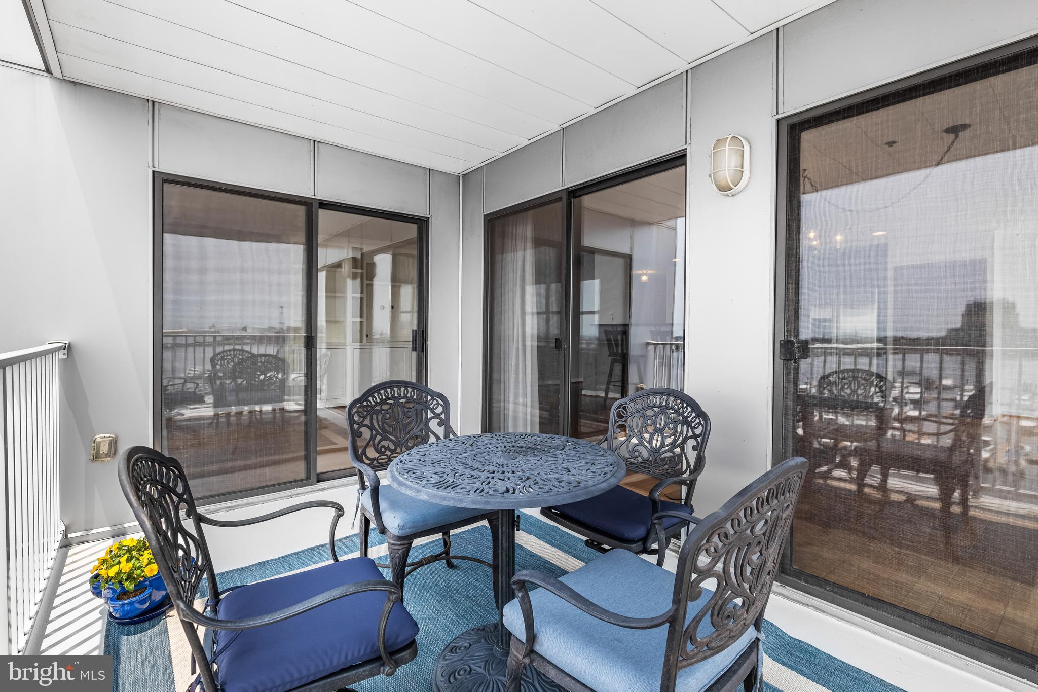 LIGHTHOUSE LANDING - Residential
