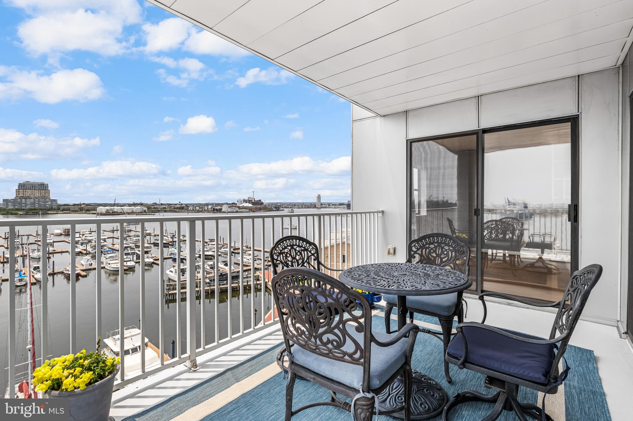 LIGHTHOUSE LANDING - Residential