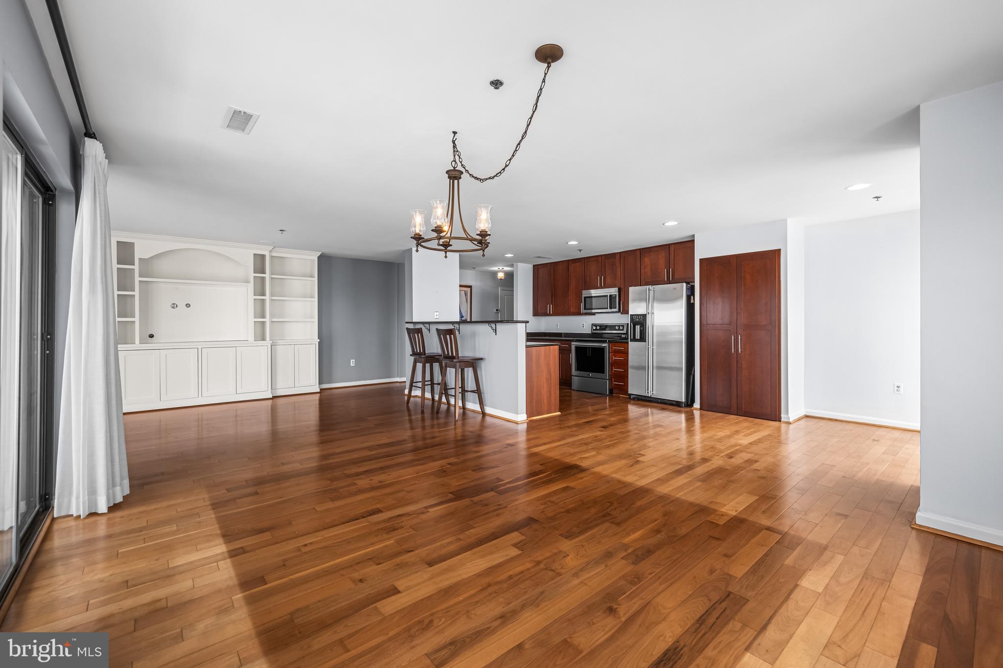 LIGHTHOUSE LANDING - Residential