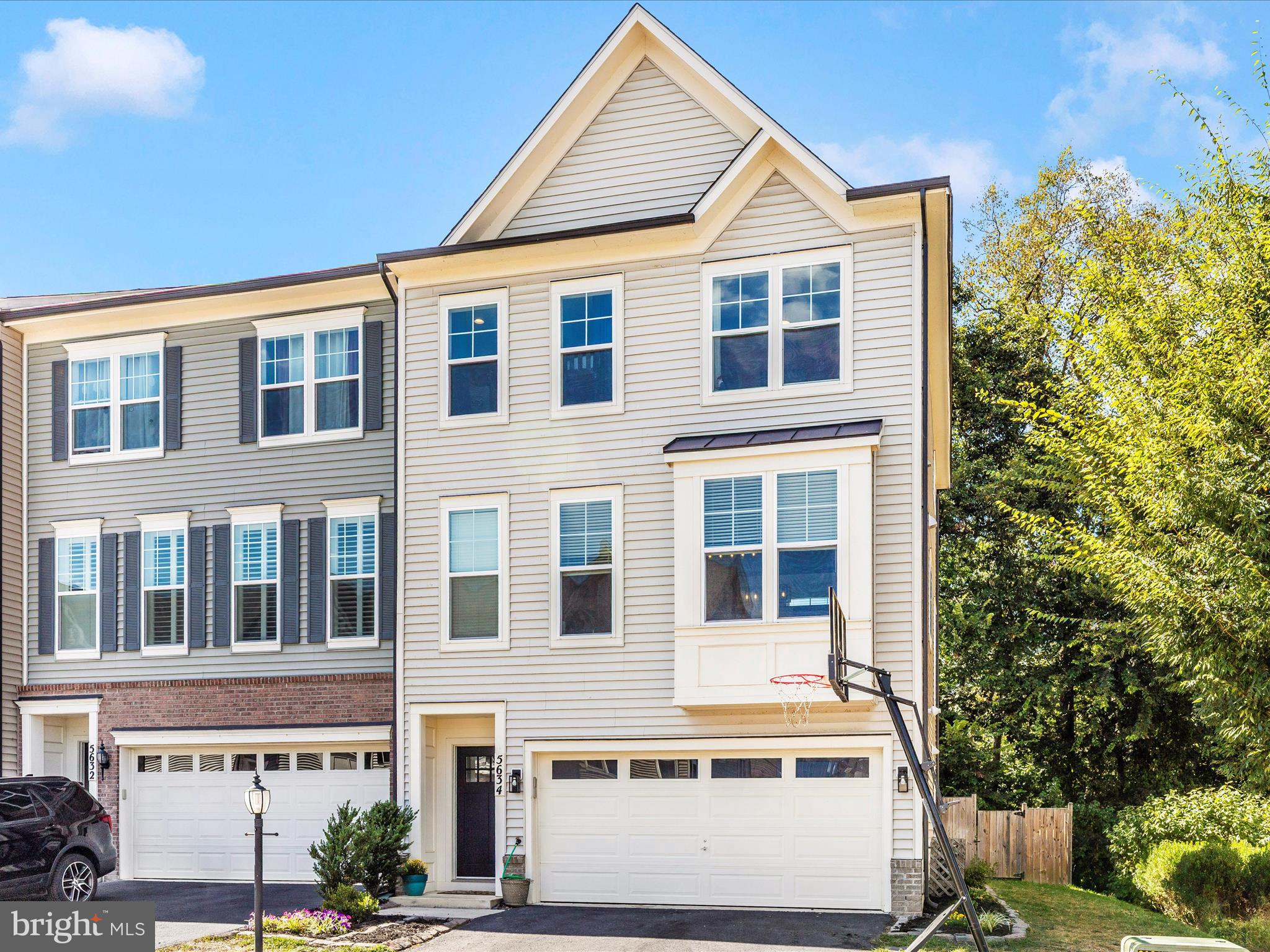 TALLYN RIDGE - Residential