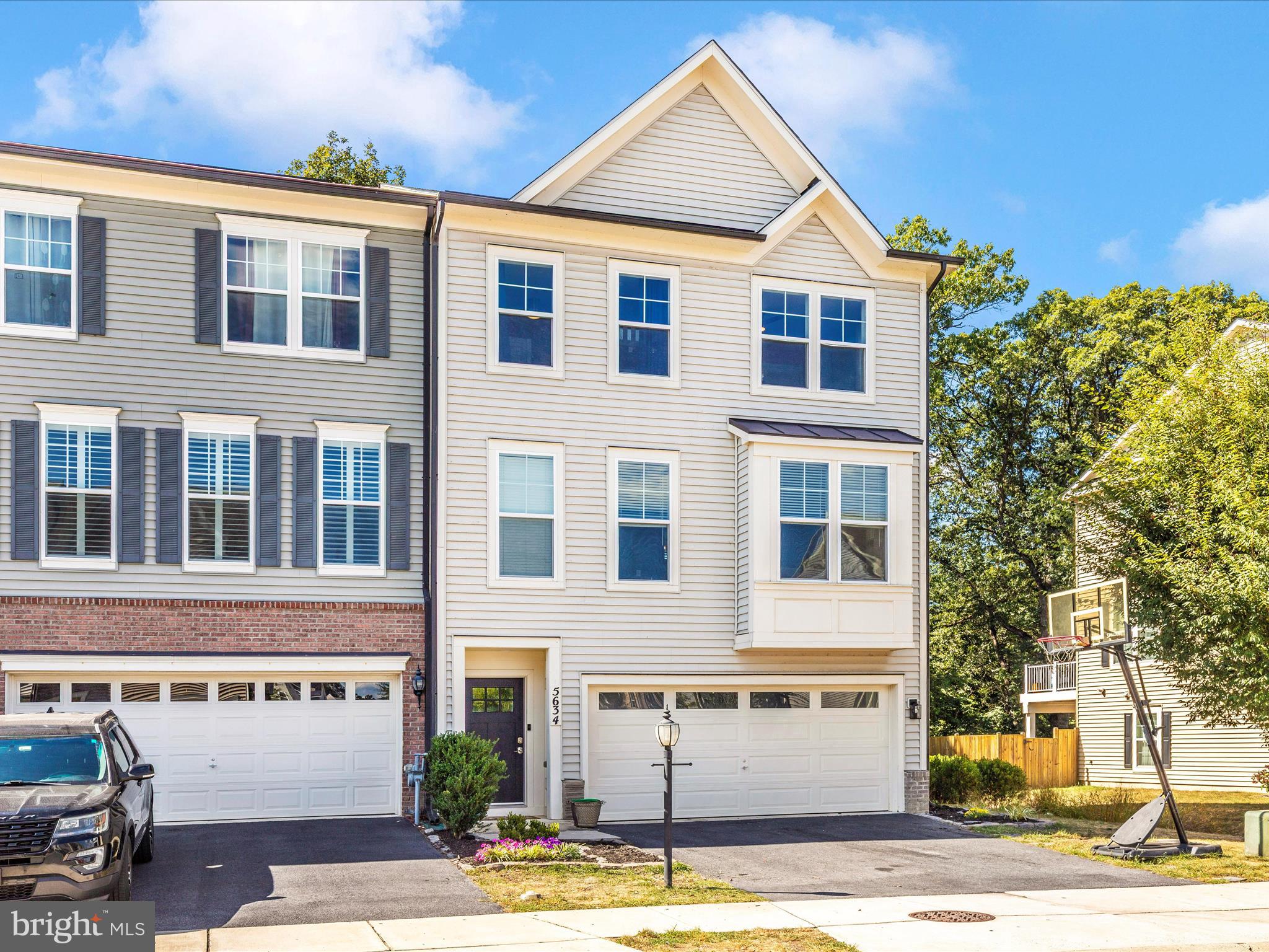 TALLYN RIDGE - Residential