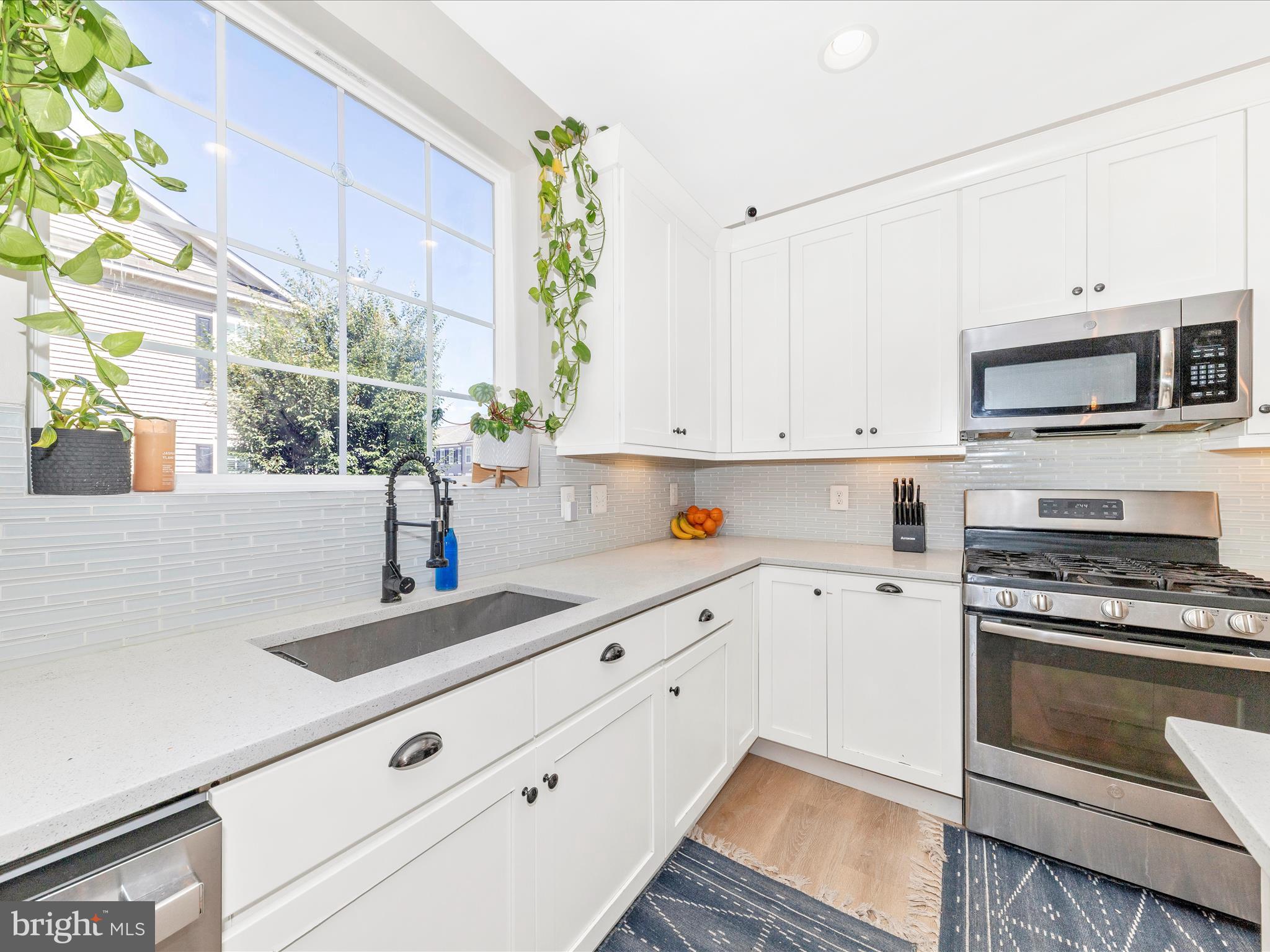 TALLYN RIDGE - Residential