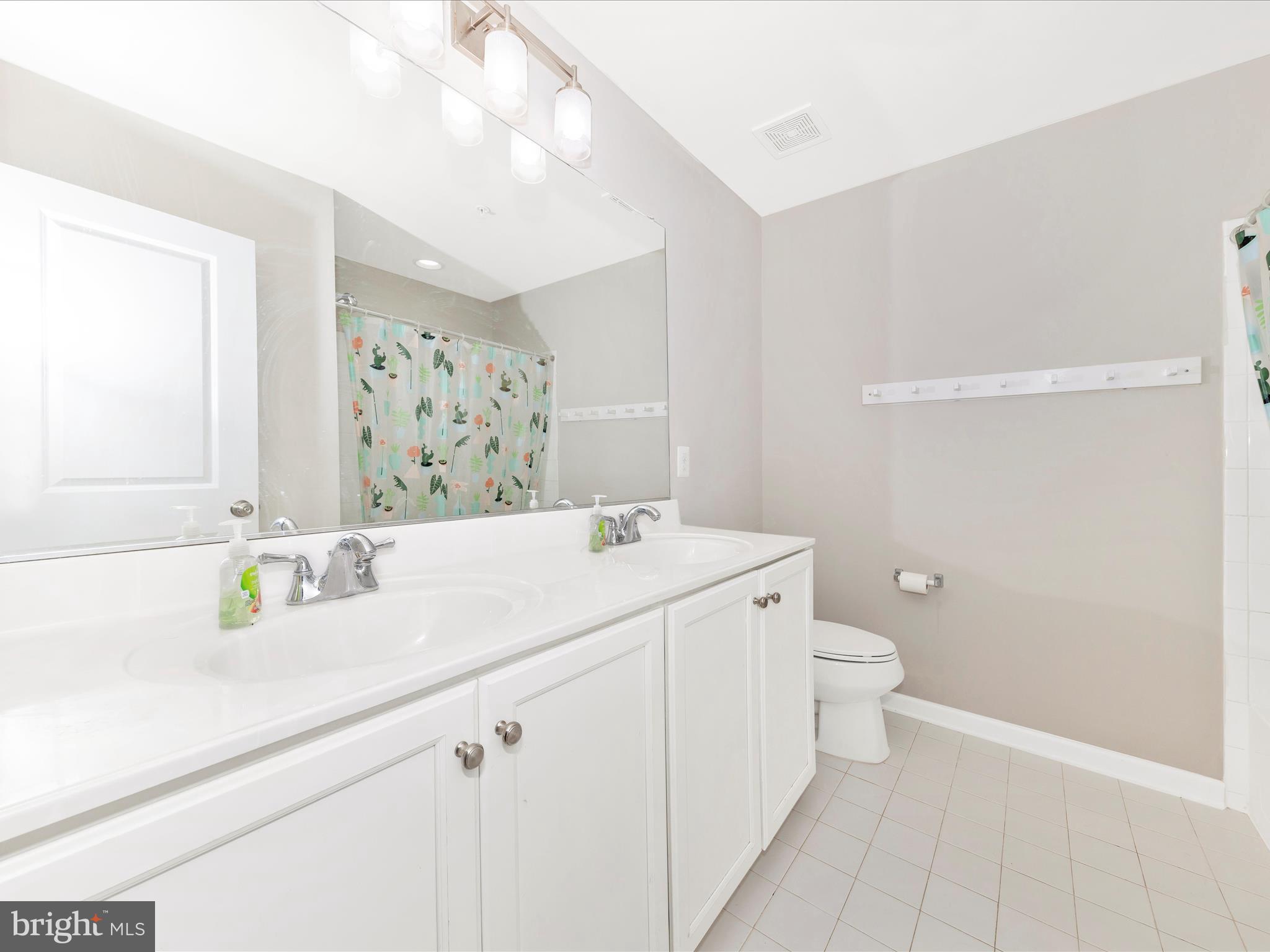 TALLYN RIDGE - Residential