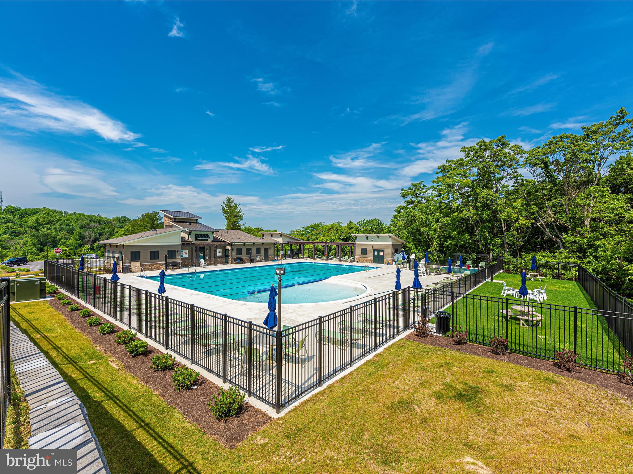 TALLYN RIDGE - Residential