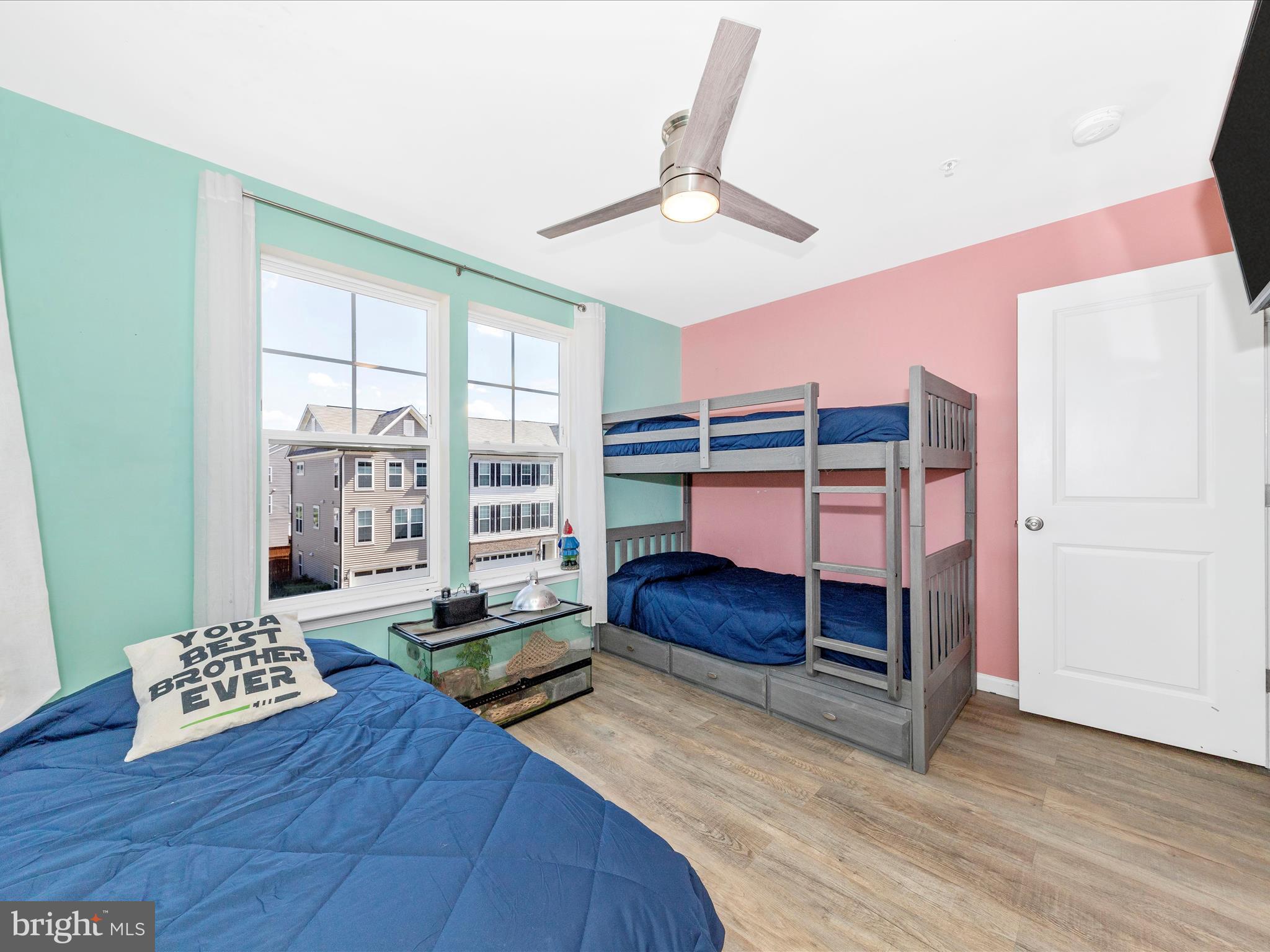 TALLYN RIDGE - Residential