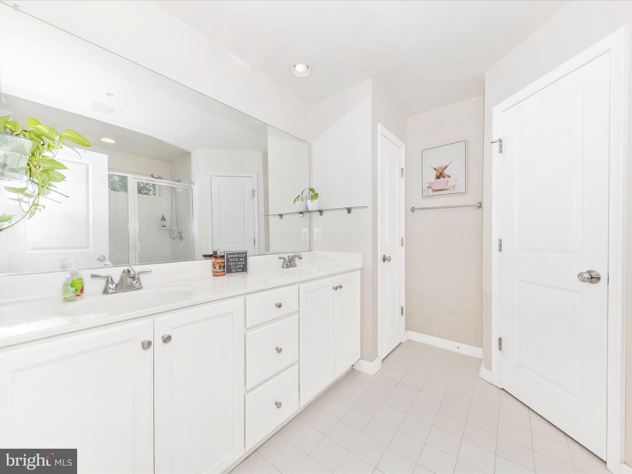 TALLYN RIDGE - Residential