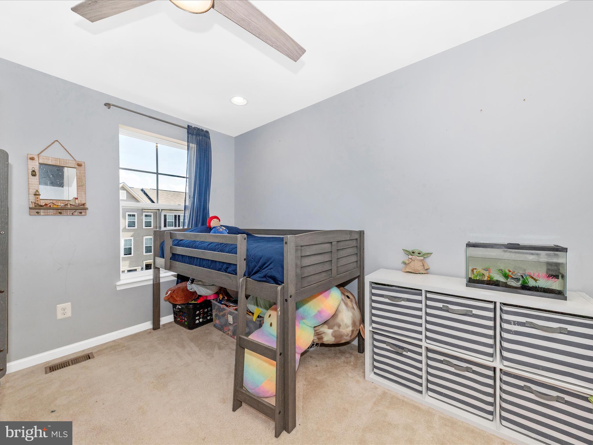 TALLYN RIDGE - Residential