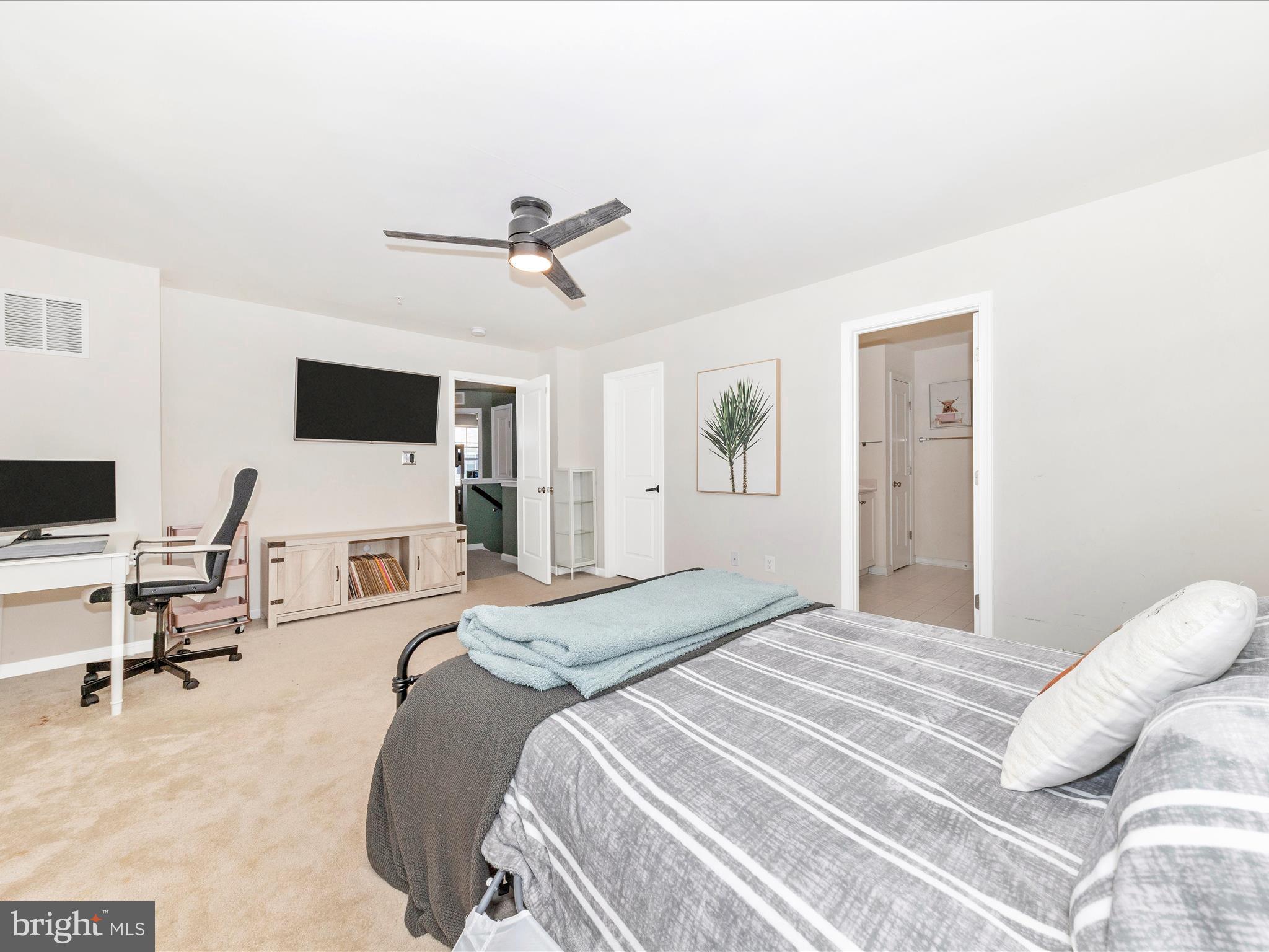 TALLYN RIDGE - Residential