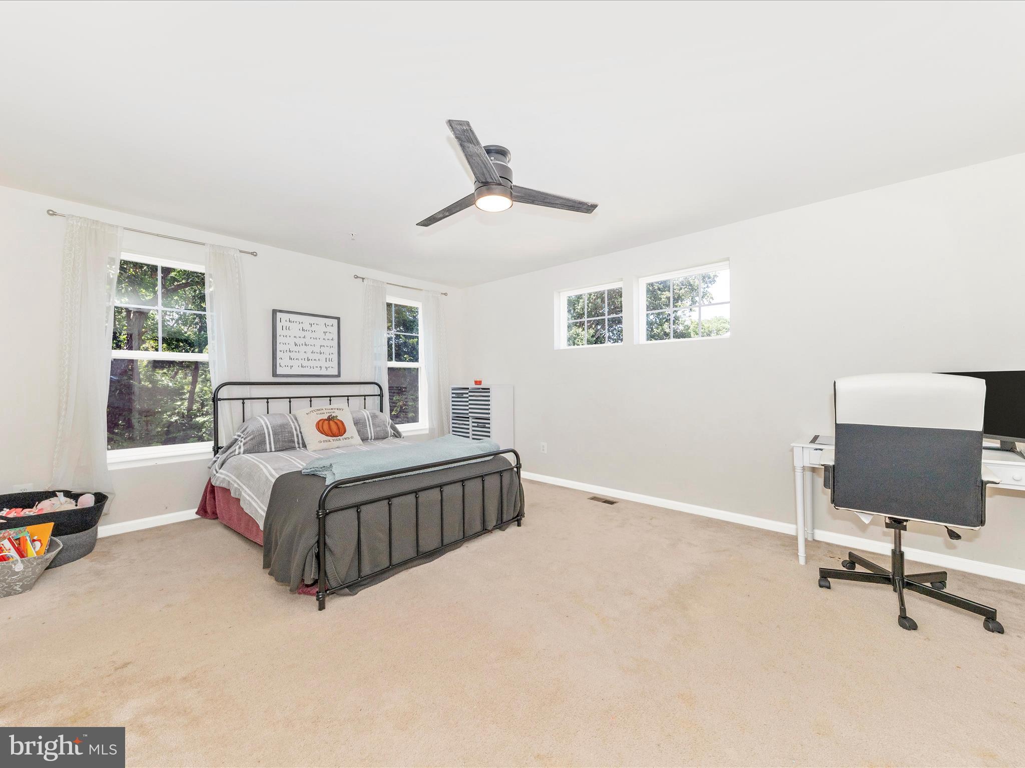 TALLYN RIDGE - Residential