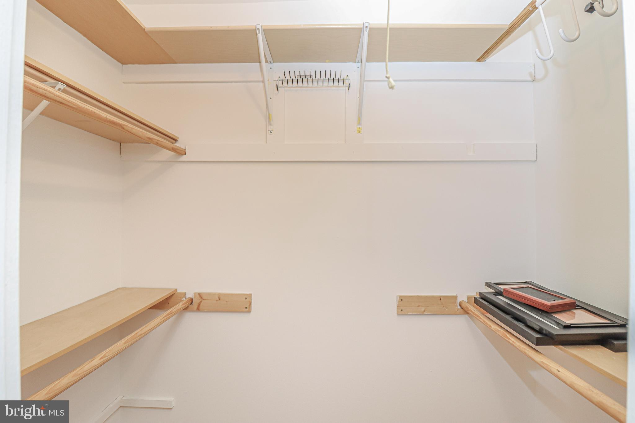 BURKE CENTRE - Residential