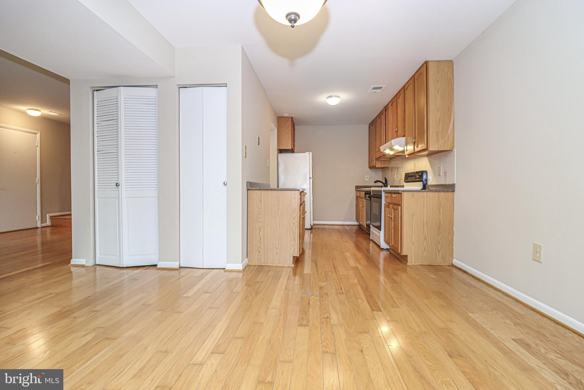 BURKE CENTRE - Residential