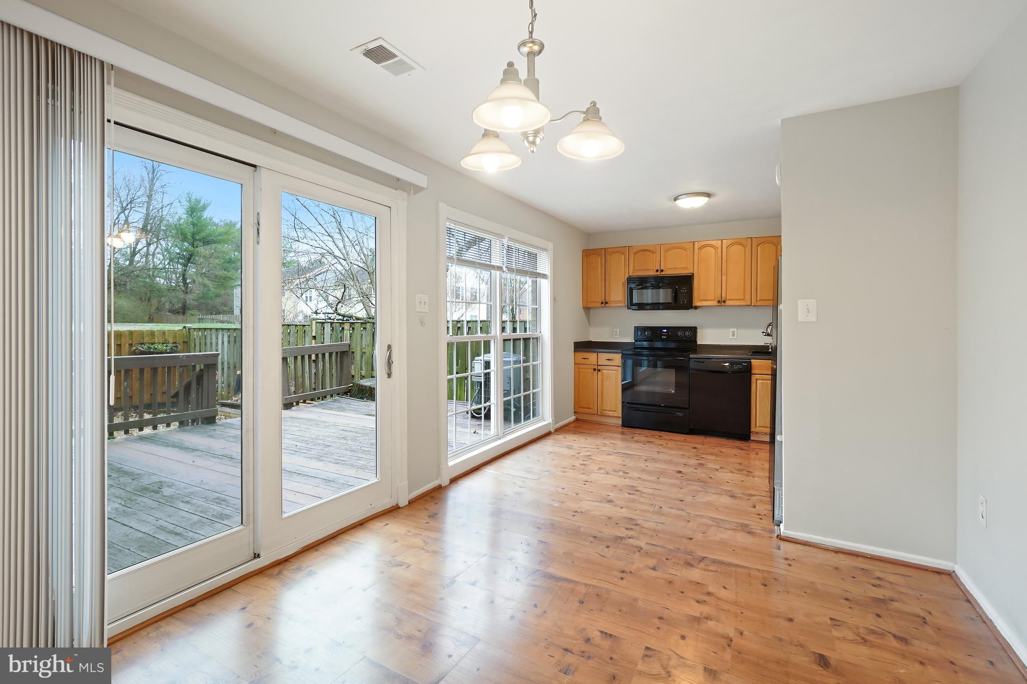 ROCKSHIRE TOWNHOMES - Residential