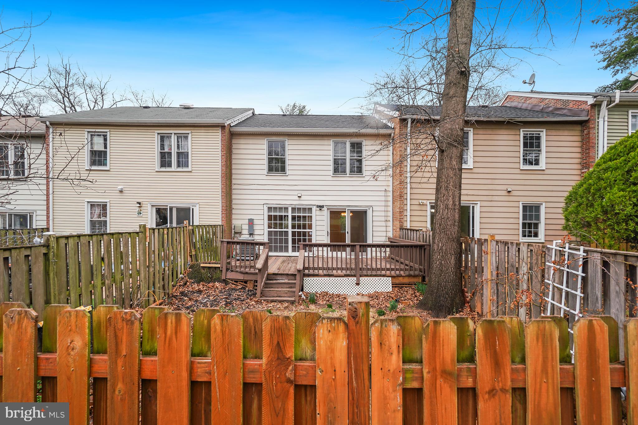 ROCKSHIRE TOWNHOMES - Residential