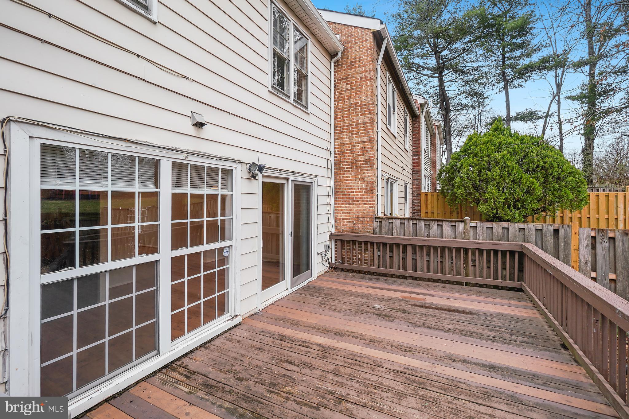 ROCKSHIRE TOWNHOMES - Residential